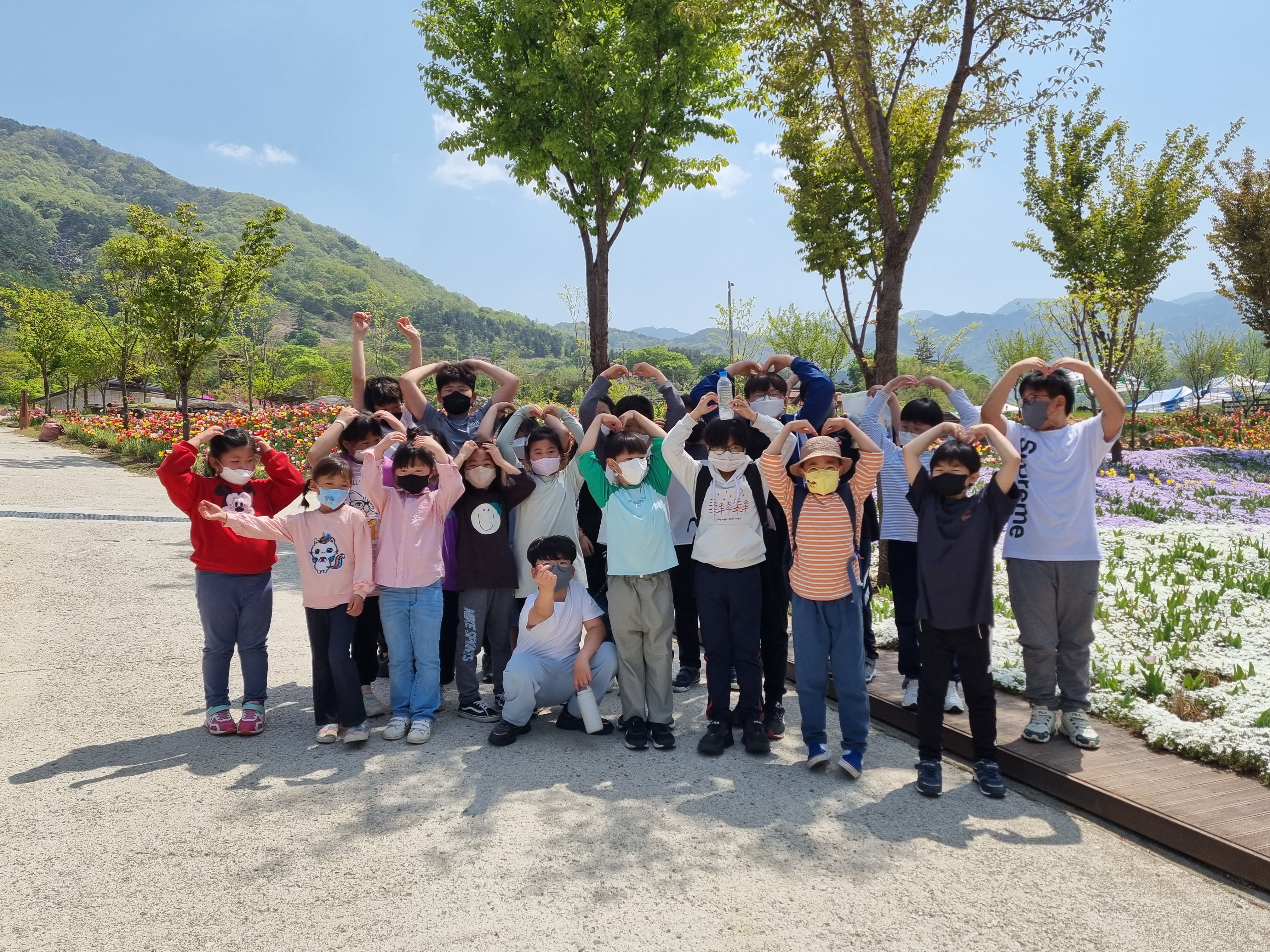 산들산들 봄바람 따라 떠나요! - 관련이미지1