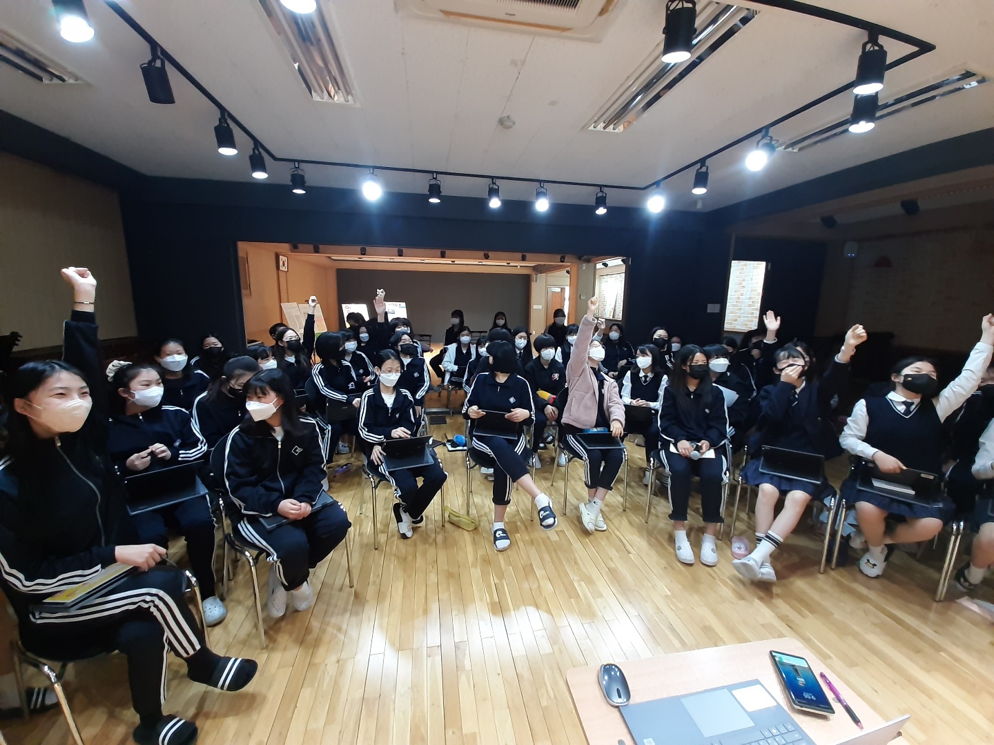 마산여중, 함께하는 생활공동체로 독서행사 운영 - 관련이미지5