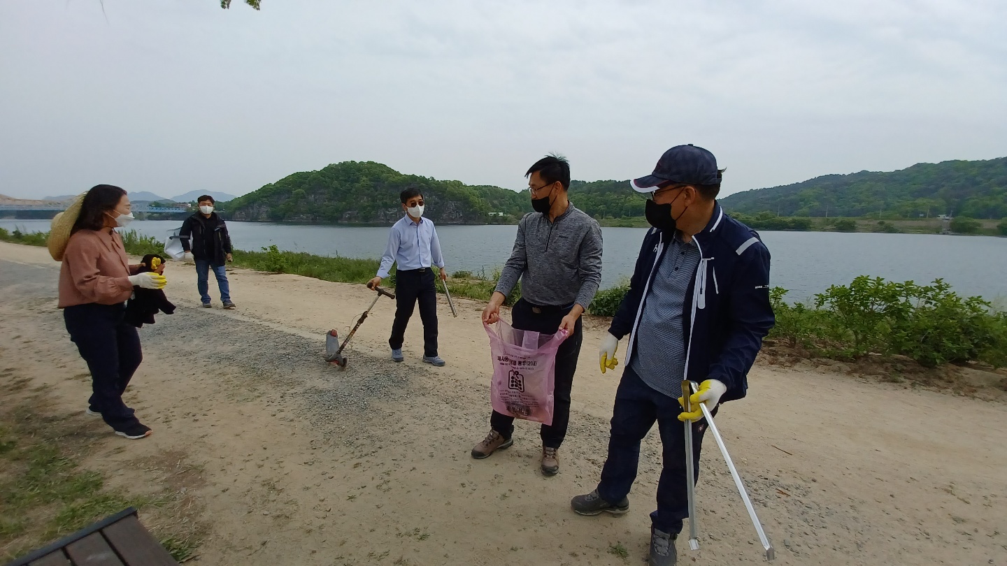 창녕교육지원청, 찾아가는 환경정화활동 및 청렴 얼교육 실시 - 관련이미지1