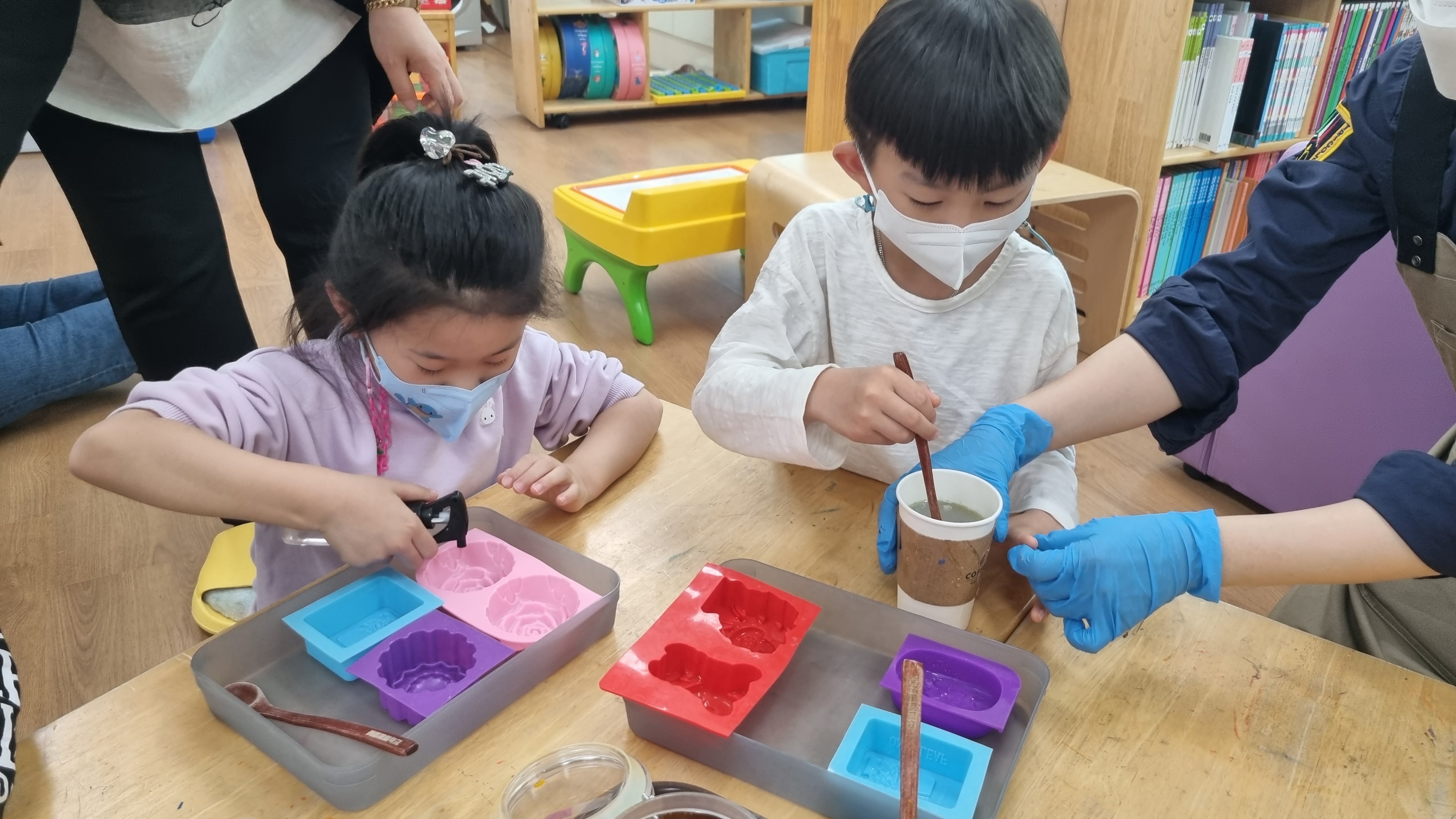 합포초병설유, 찾아오는 체험학습(천연비누 만들기) 실시 - 관련이미지2