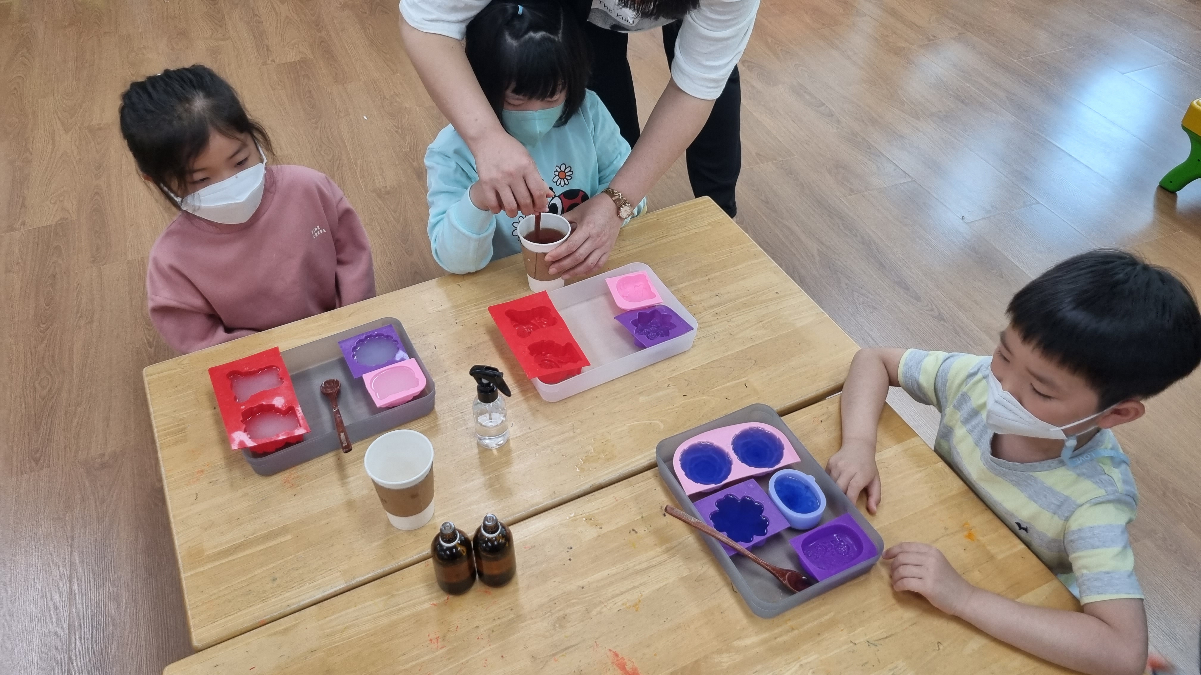 합포초병설유, 찾아오는 체험학습(천연비누 만들기) 실시 - 관련이미지3