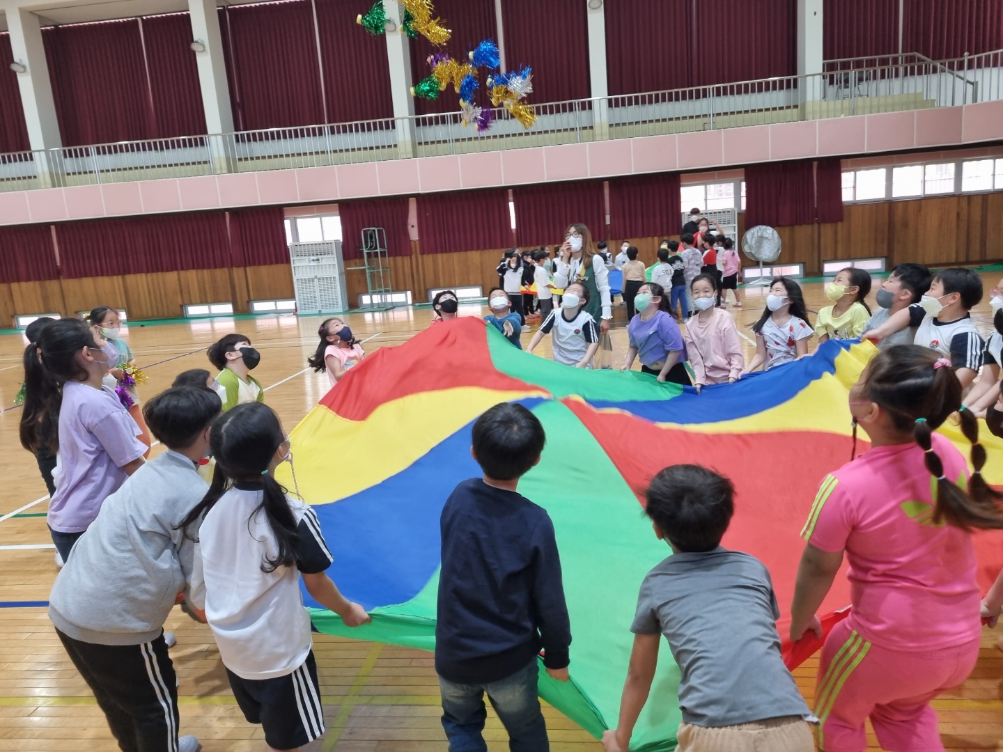 계룡초등학교, 놀이 문화 활성화 주간으로 행복한 놀이 문화 조성에 앞서 나가다. - 관련이미지2