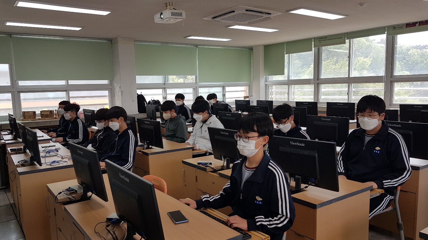 양덕중 미래교육을 위한 코딩교육 기부 협약식 체결 - 관련이미지2