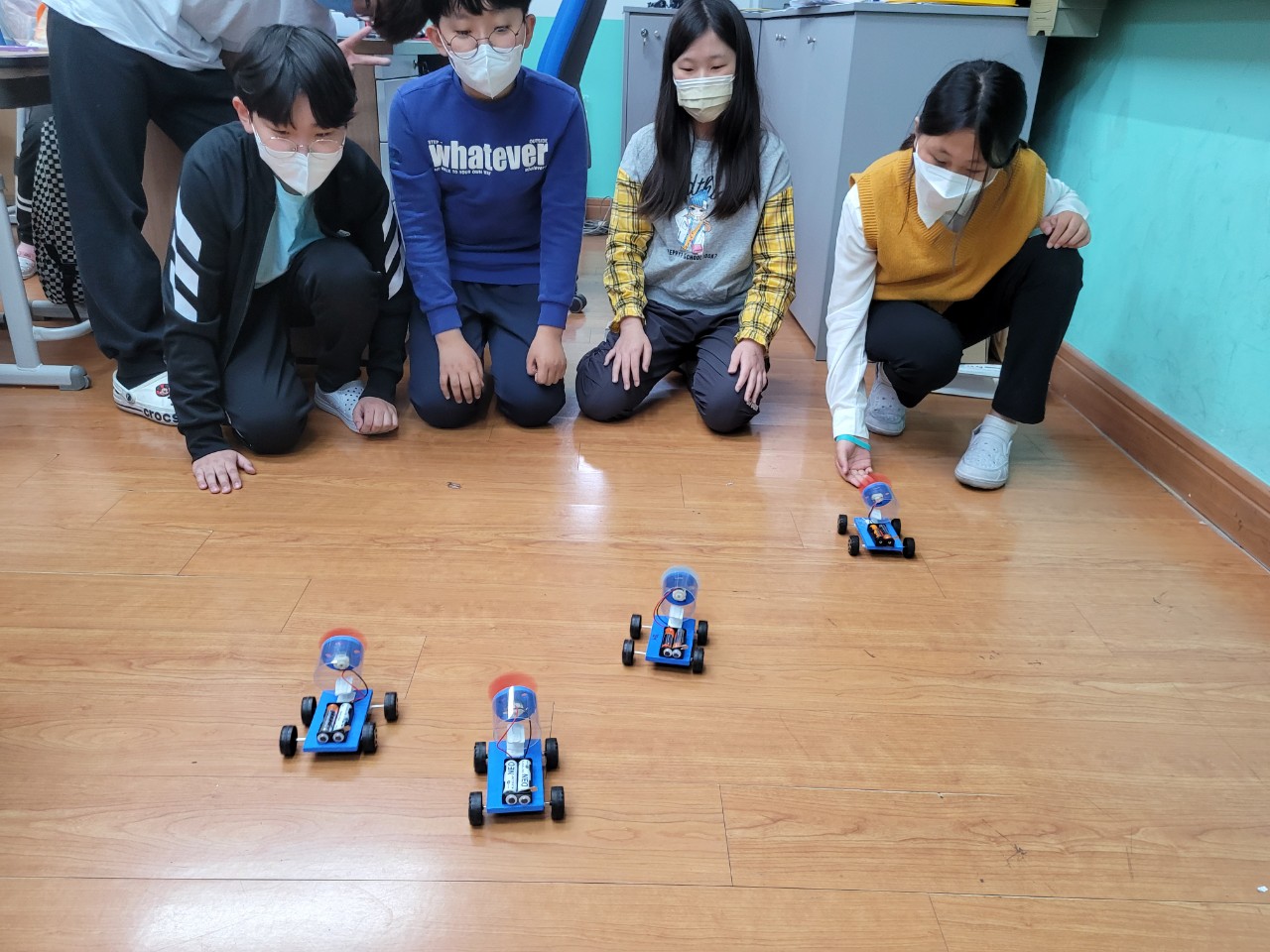 용남초, 과학의 열기로 뜨겁게 달구어진 과학체험주간 - 관련이미지3