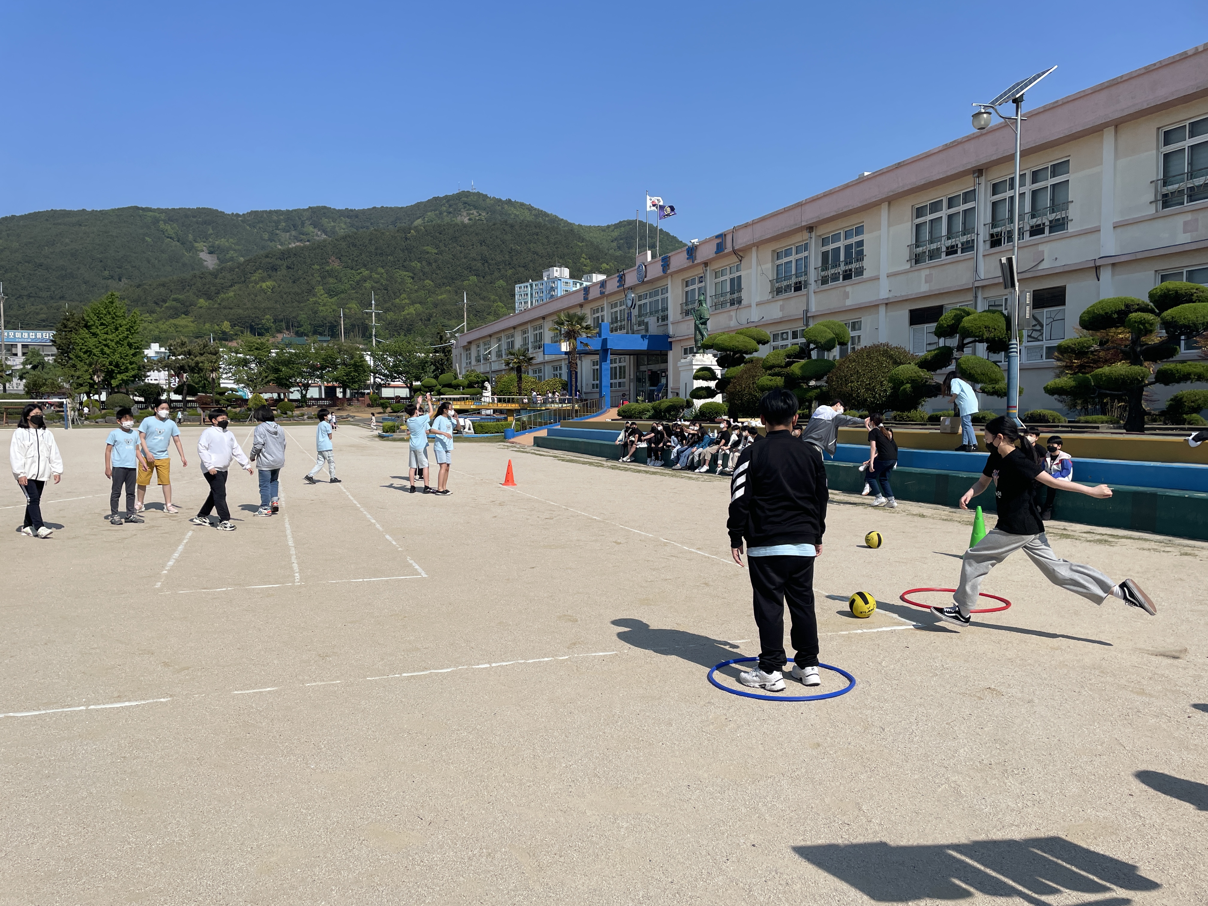 문선초, 교육공동체가 함께 만드는 어린이날 한마당 축제 - 관련이미지1