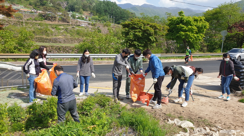 마천초 청렴 동아리, 봄맞이 환경 정화 봉사활동 실시 - 관련이미지3