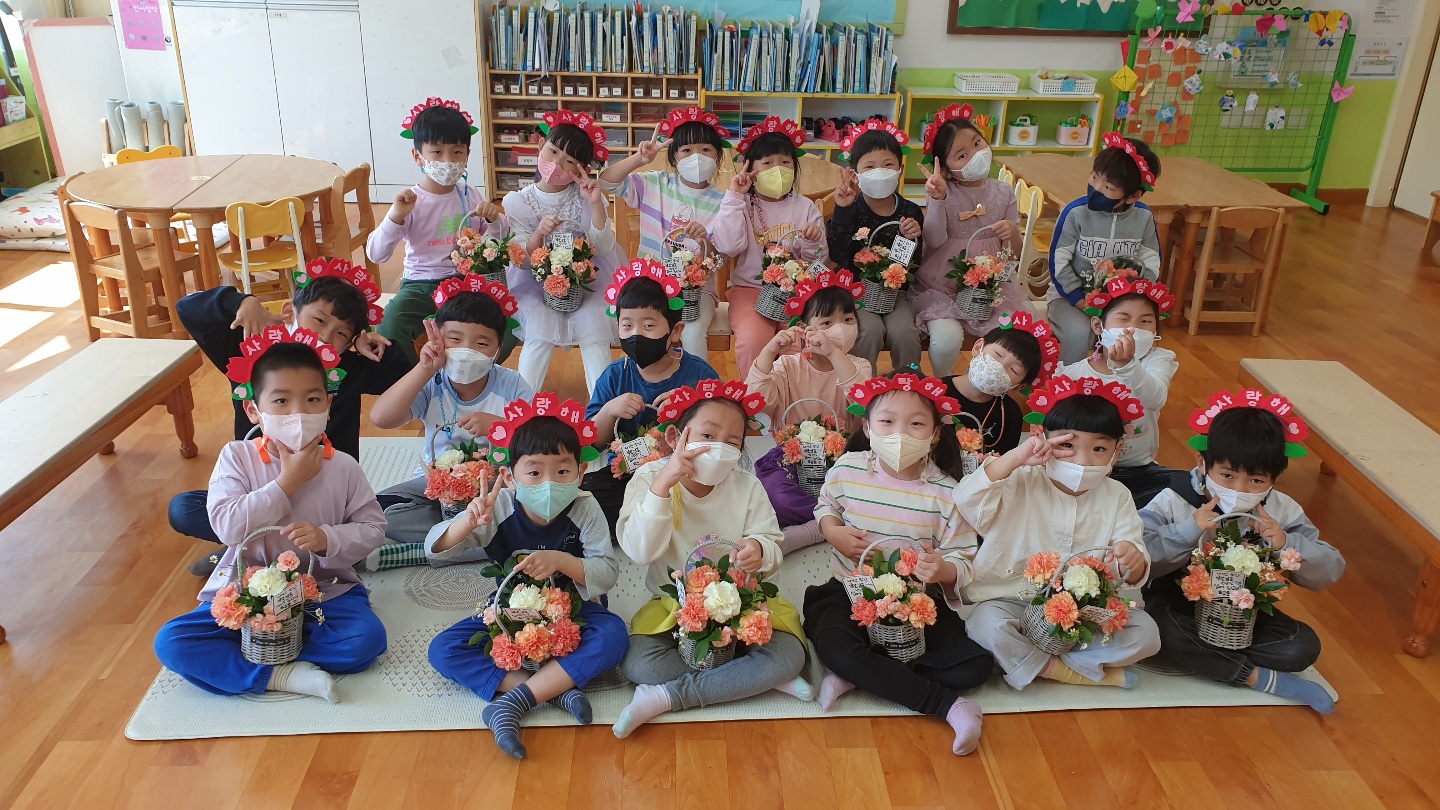 통영유, 어버이날 기녕 행사 꽃을 선물해요! - 관련이미지1
