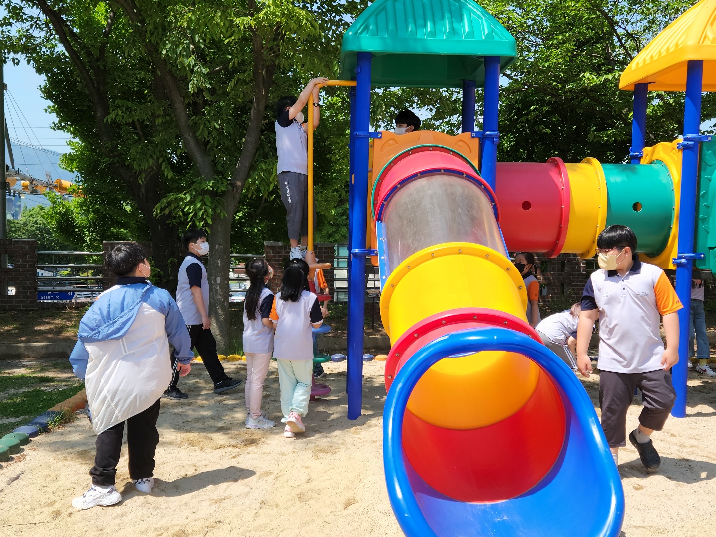 행복학교 첫해, 창원남산초 체육축제 한마당 개최 - 관련이미지2
