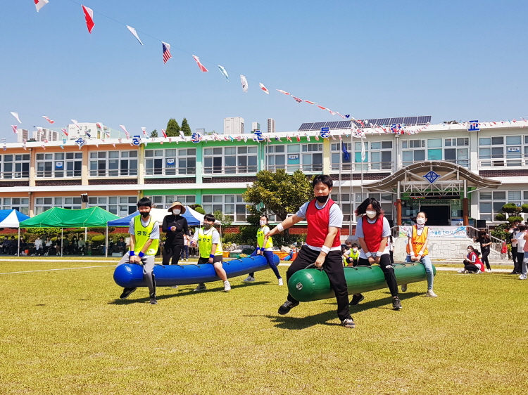 가족과 함께 신나는 궁항초 봄축제 어울림 한마당! - 관련이미지1