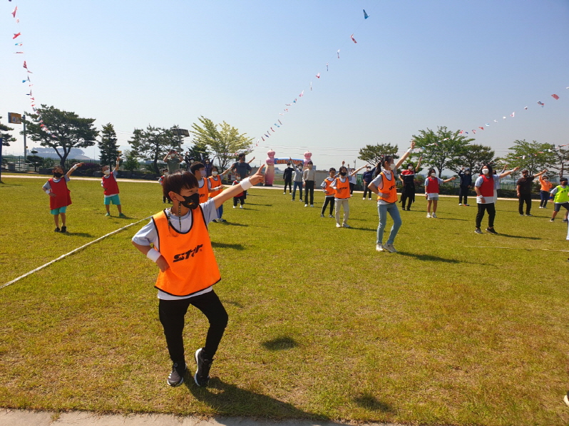 가족과 함께 신나는 궁항초 봄축제 어울림 한마당! - 관련이미지3