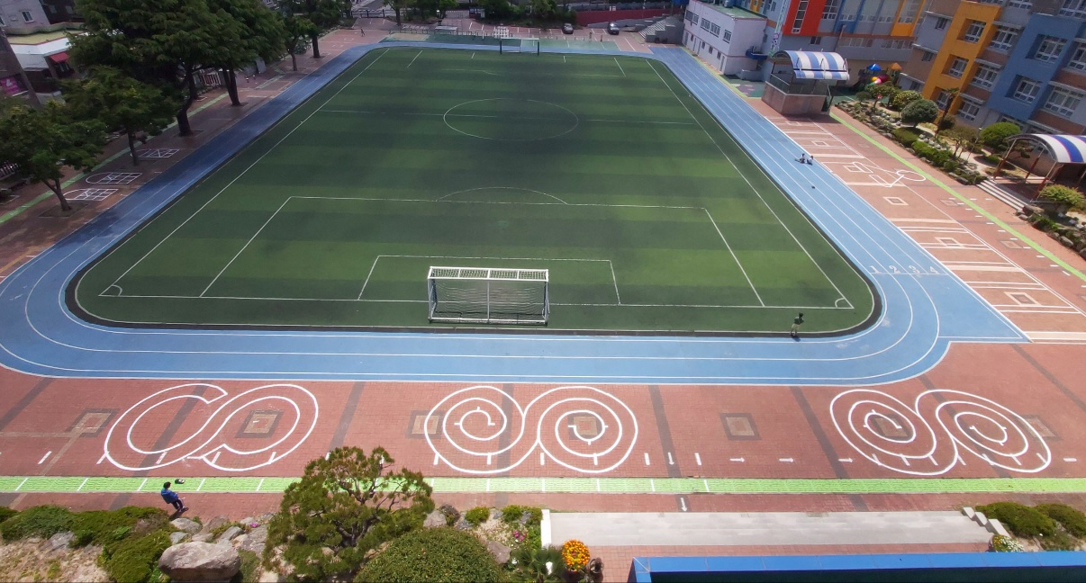 계룡초등학교, 놀이 문화 활성화 주간으로 행복한 놀이 문화 조성에 앞서 나가다. - 관련이미지1
