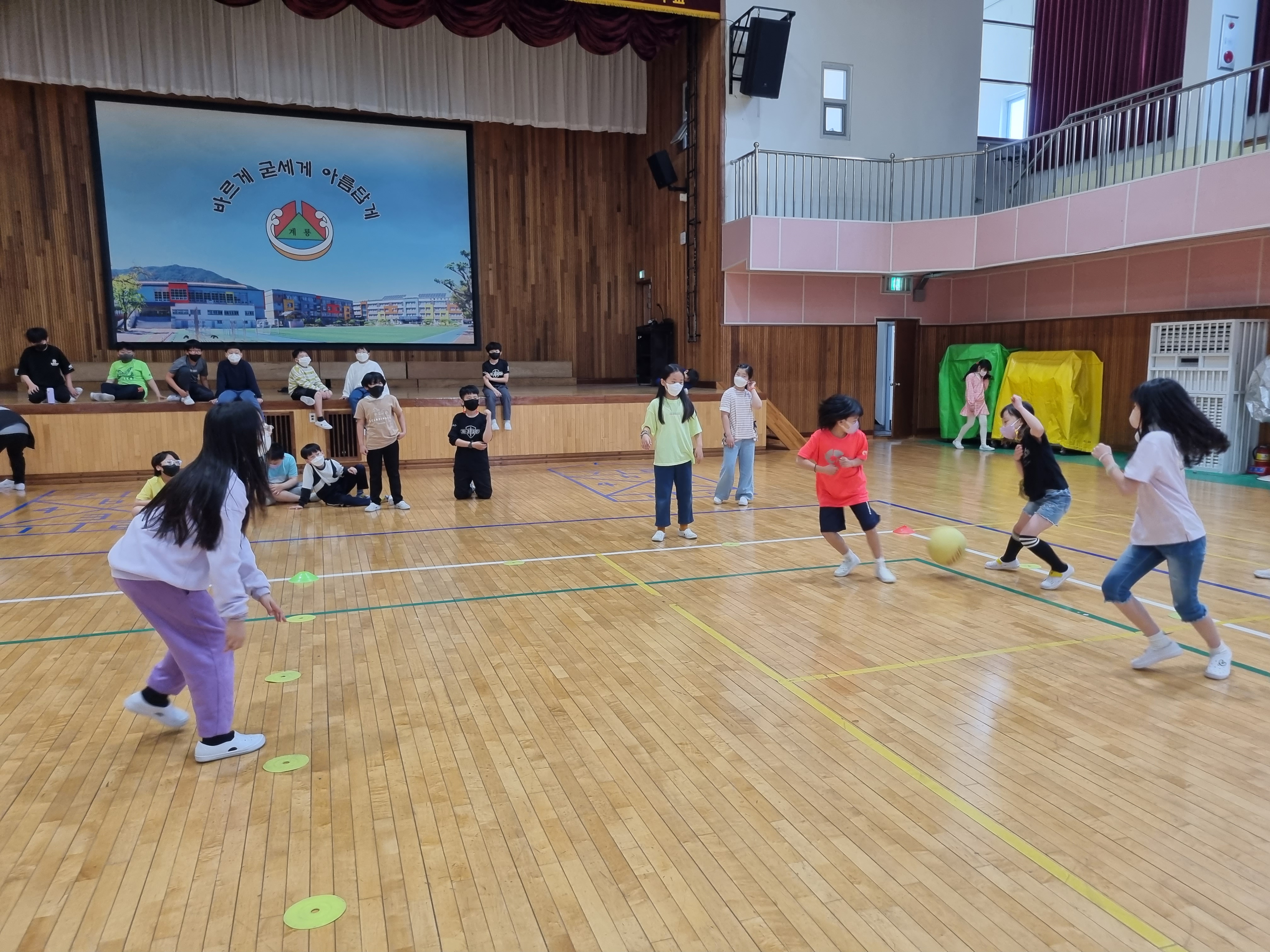 계룡초등학교, 스포츠주간 및 세계놀이문화 체험활동 - 관련이미지1