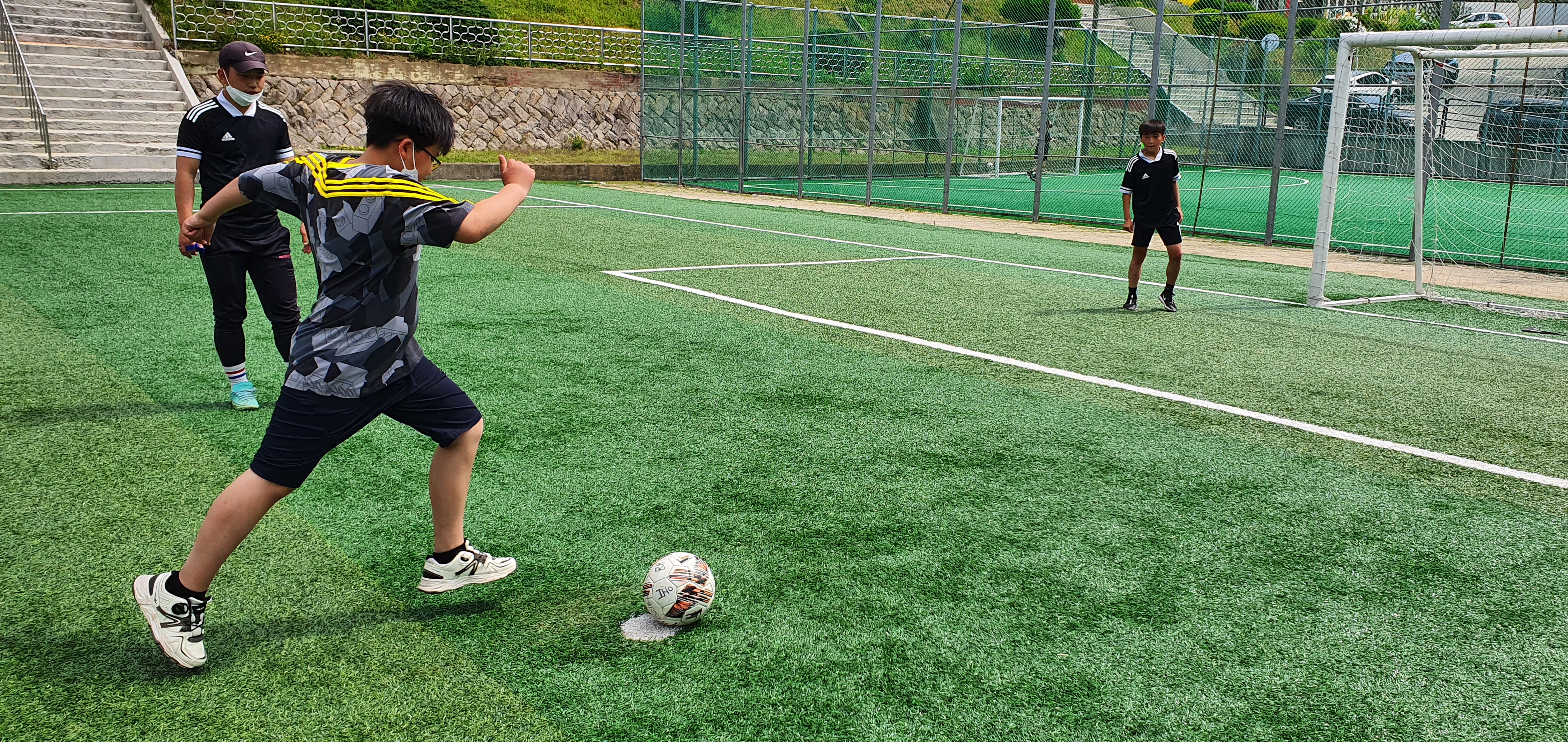 봉래초, 축구 꿈나무 육성으로 축구 명가 계승 - 관련이미지3