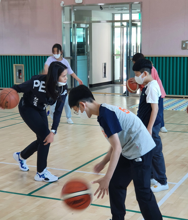 반동초, 학부모 재능기부로 따뜻한 교육공동체 만들기 - 관련이미지5