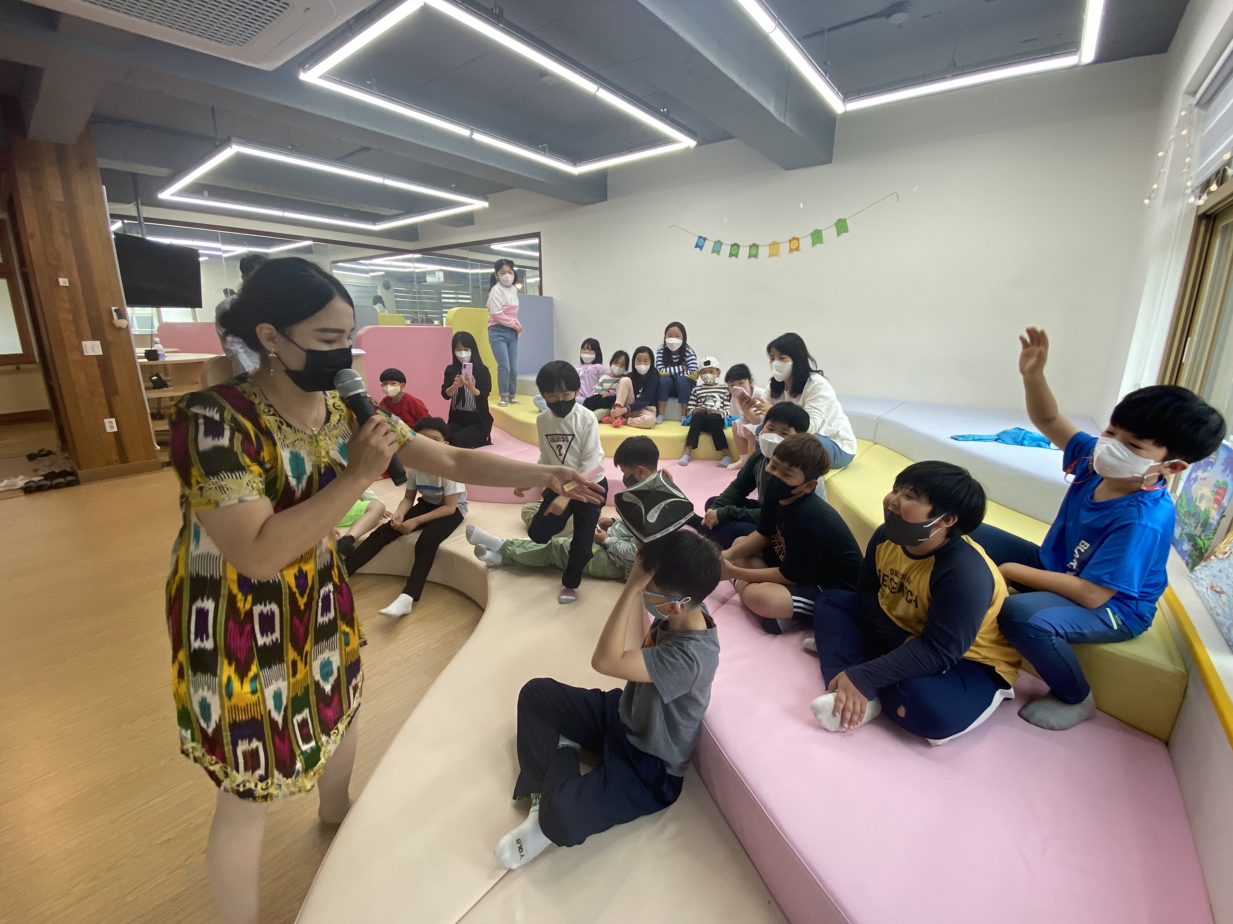 경남교육청, 학교로 찾아가는 다문화 이해 교육(진로교육과 염수정 ☎268-1412) - 관련이미지2