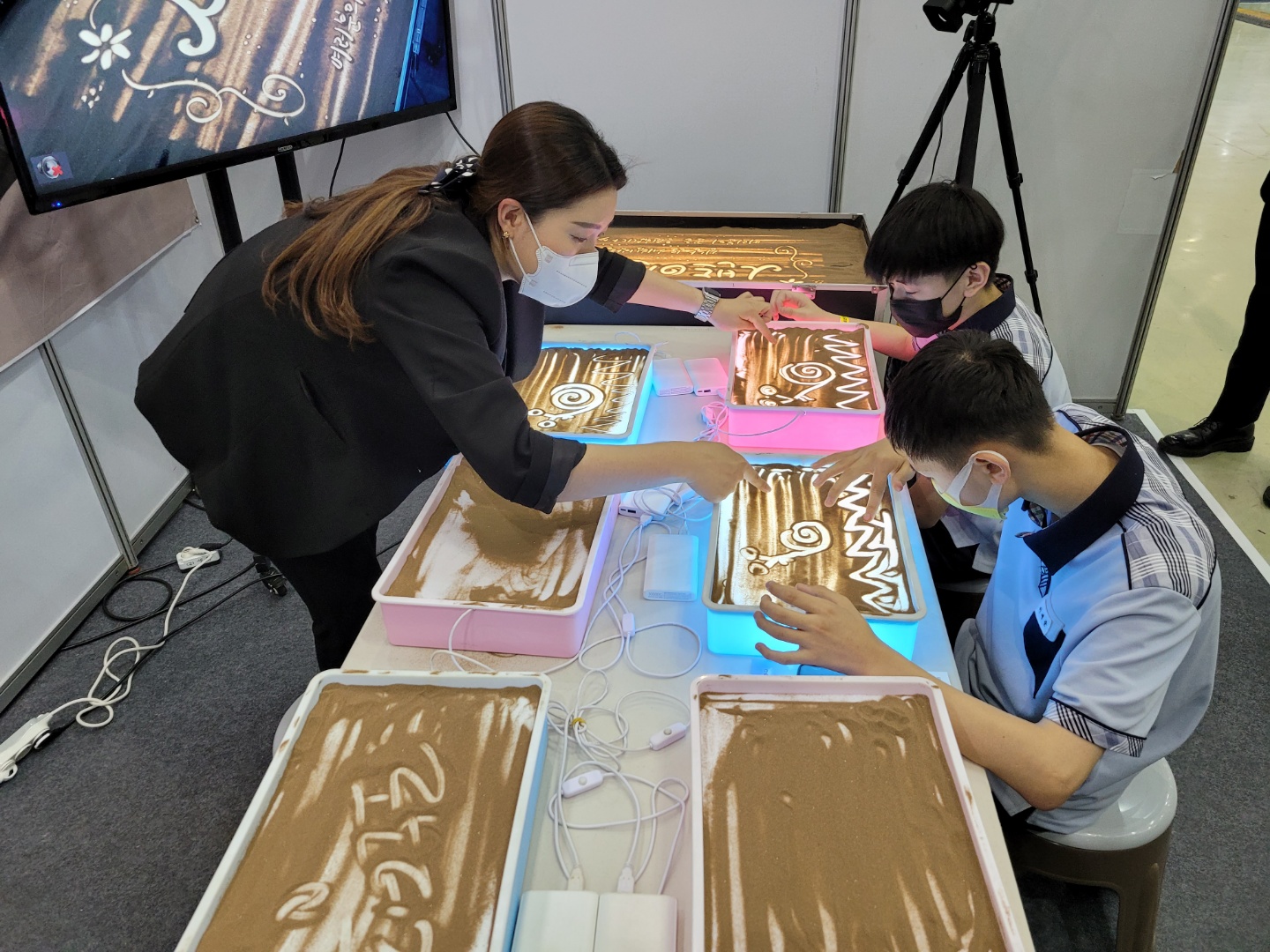 ‘내일(Tomorrow), 나 갈 길을 비추다’ 제5회 경남진로체험박람회 개최(진로교육과 박경연 ☎268-1385) - 관련이미지3