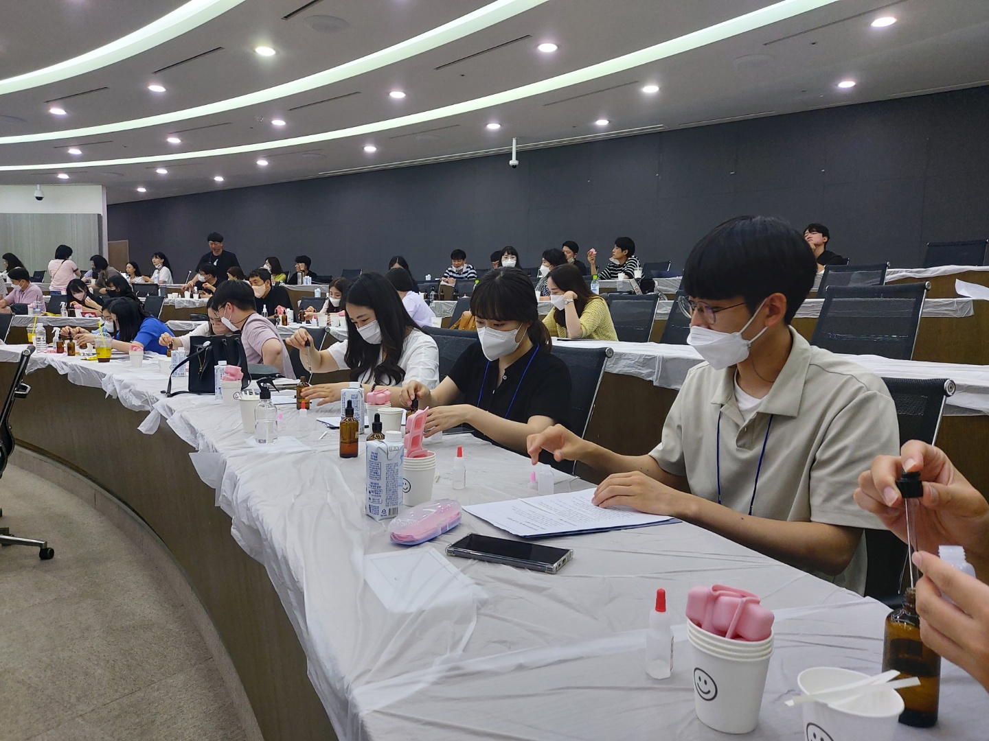 경남교육청 감정노동직원, 마음 치유로 심신 재충전(총무과 문용희 ☎268-1361 또는 김민선 ☎268-1364) - 관련이미지2