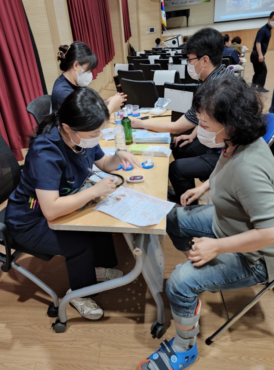 경남교육청 ‘찾아가는 참살이 건강 강좌’ 운영(안전총괄과 이종숙 ☎278-1765 또는 이용준 ☎278-1768) - 관련이미지1