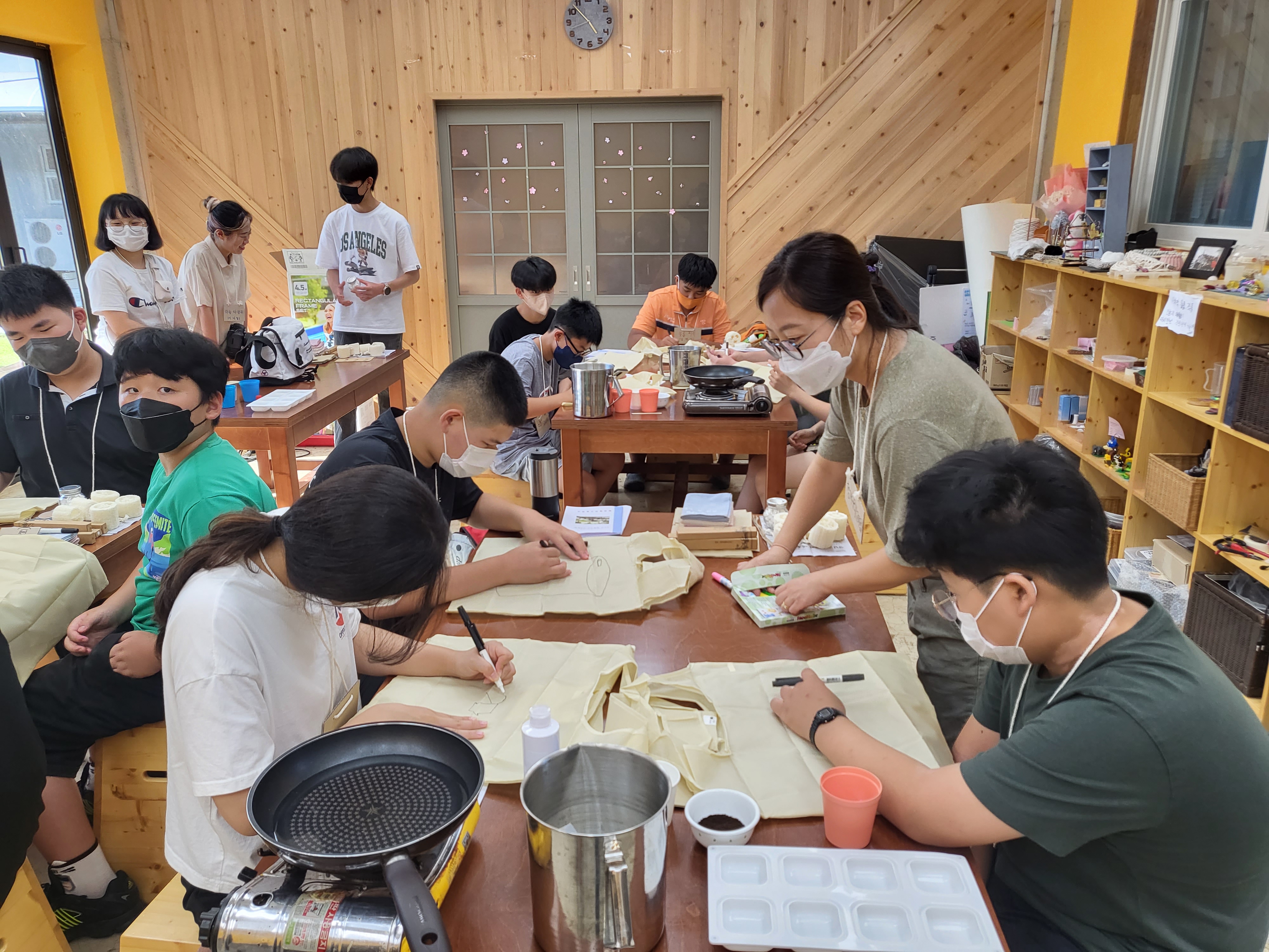 중학생과 고등학생들의 환경 공감(기후환경교육추진단 천명수 ☎278-1643) - 관련이미지2