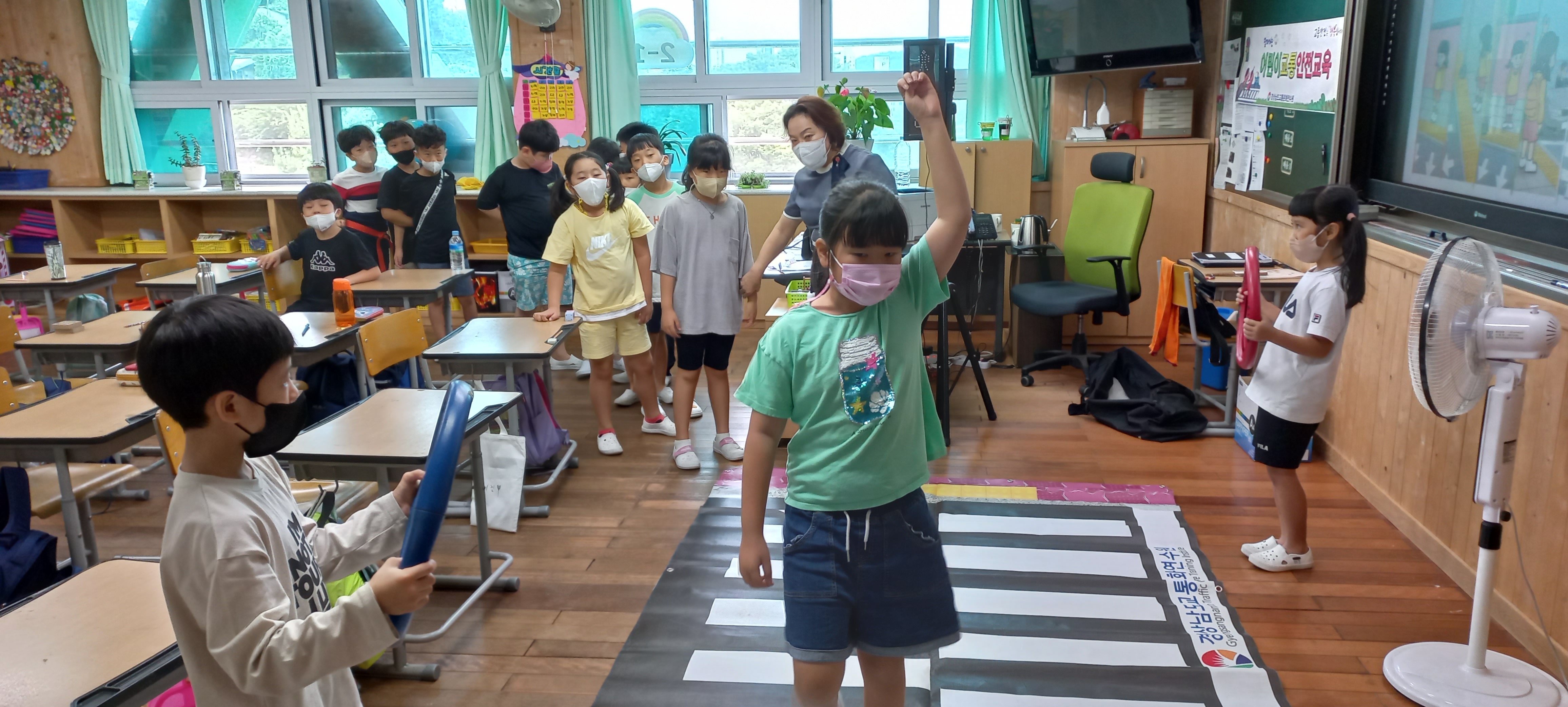 너도 안전! 나도 안전! 행복을 만드는 교통안전 - 관련이미지1