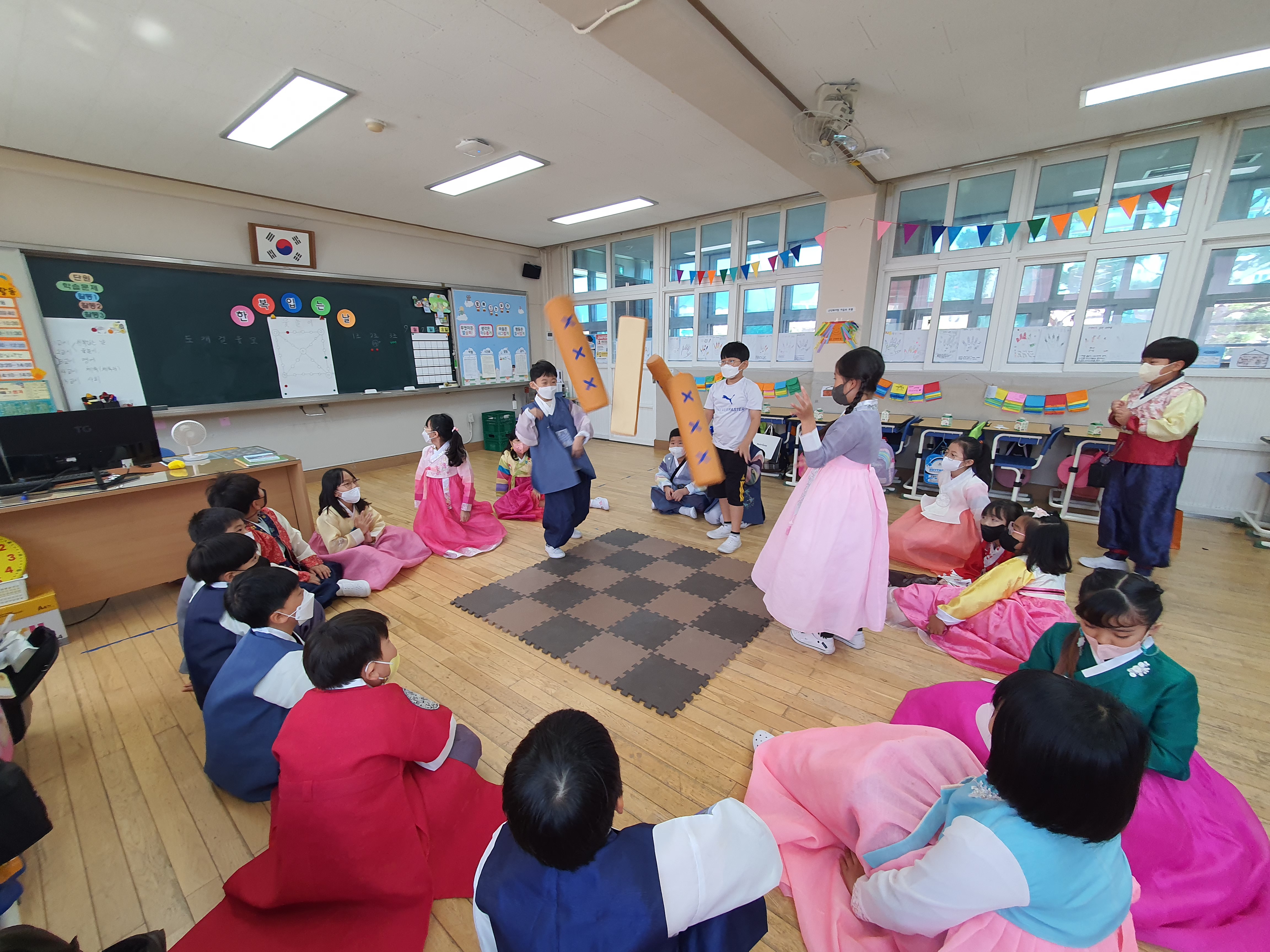 함양초, ‘제3차 한복 입는 날’ 운영-전통음식을 알아보고 우리의 맛을 느껴요! - 관련이미지1