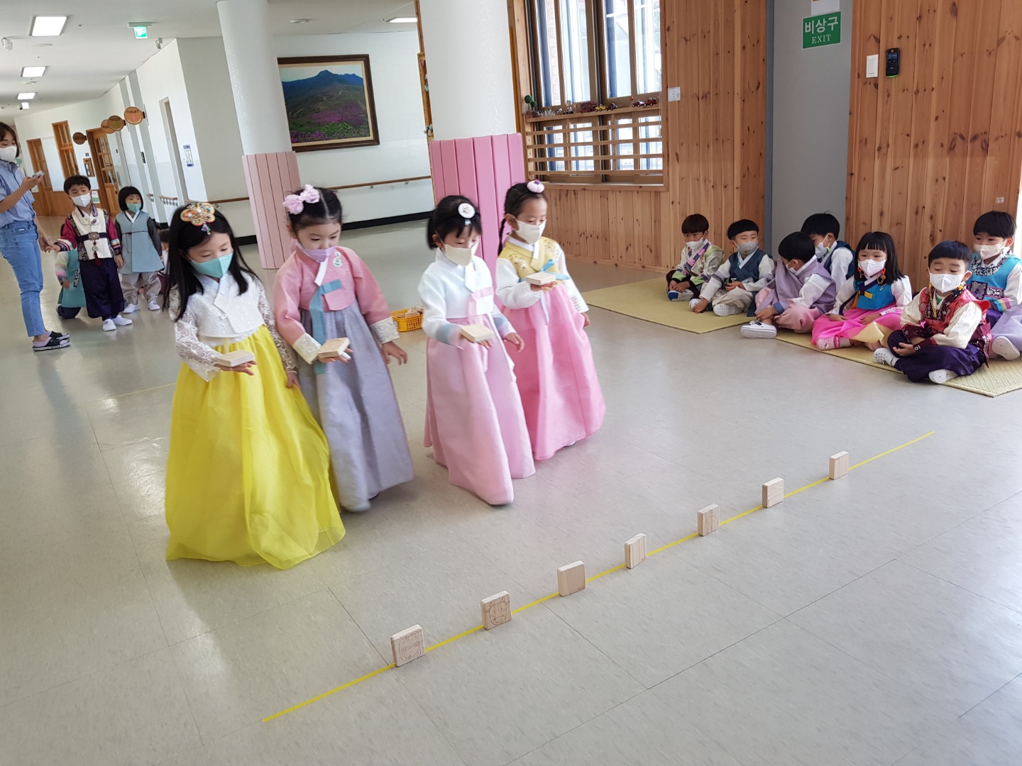 2022. 진주누리유치원 전통놀이 한마당 실시 - 관련이미지2