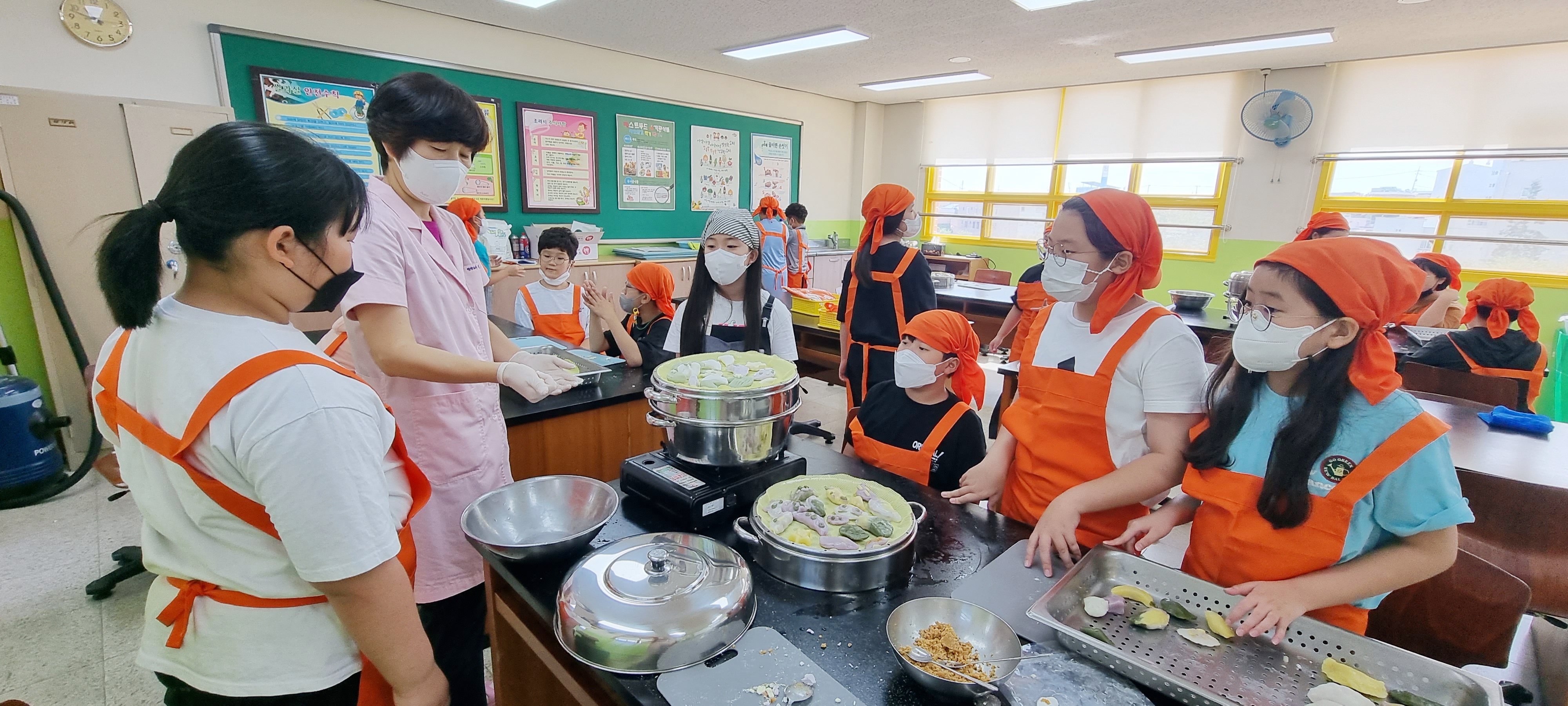 대방초, 조물조물, 알록달록 내 손으로 만든 송편 드세요 - 관련이미지2