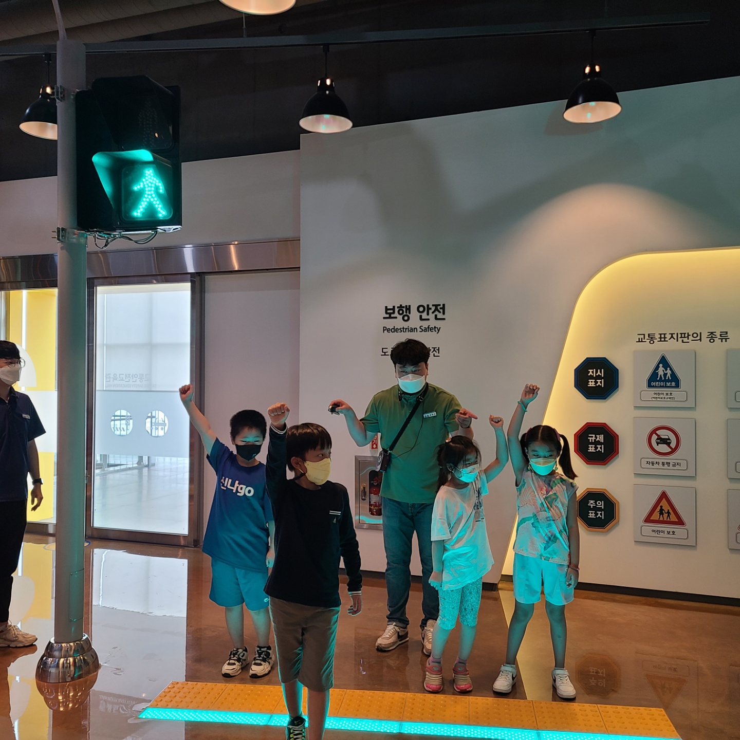 위기 탈출! 안전 사고 대비, 체험으로 배워요. -화개초와 왕성분교가 함께하는 안전체험학습 실시 - - 관련이미지3