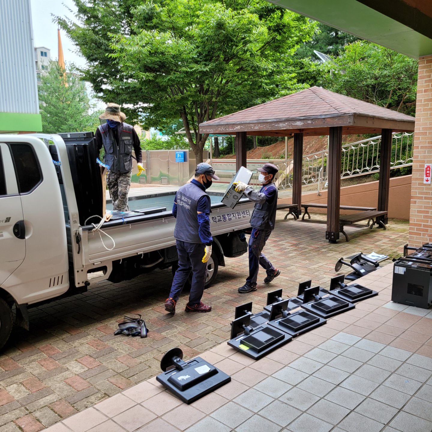 김해교육지원청,“학교 불용 정보화기기 매각 지원 확대” - 관련이미지1