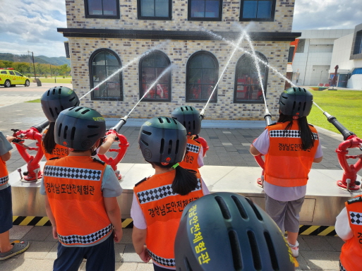 천령유, 경상남도 안전체험관 견학 실시하다! - 관련이미지2