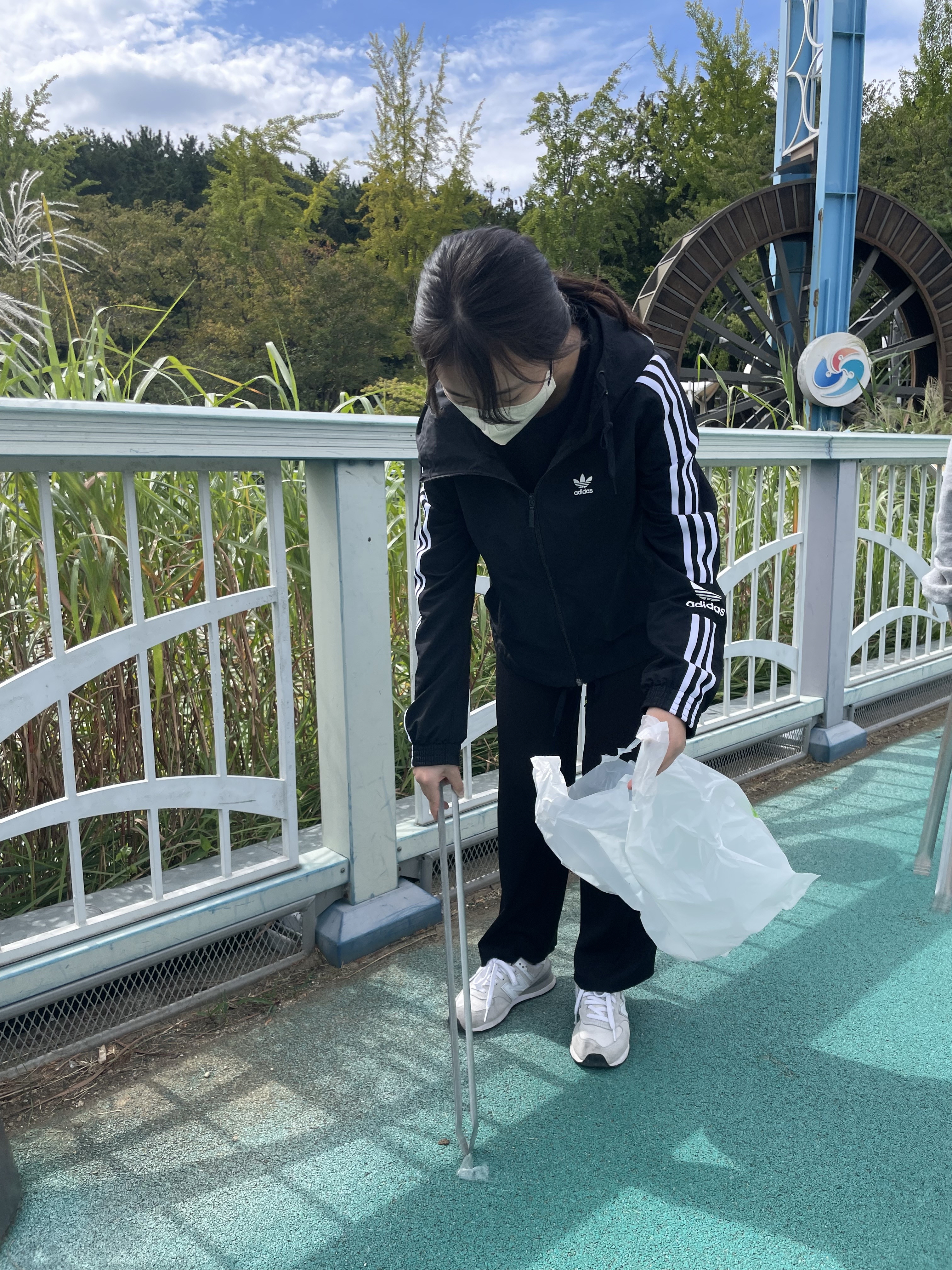 마음도 치유하고 지구도 살리는 위(Wee) 스쿨 플로깅 활동! - 관련이미지6