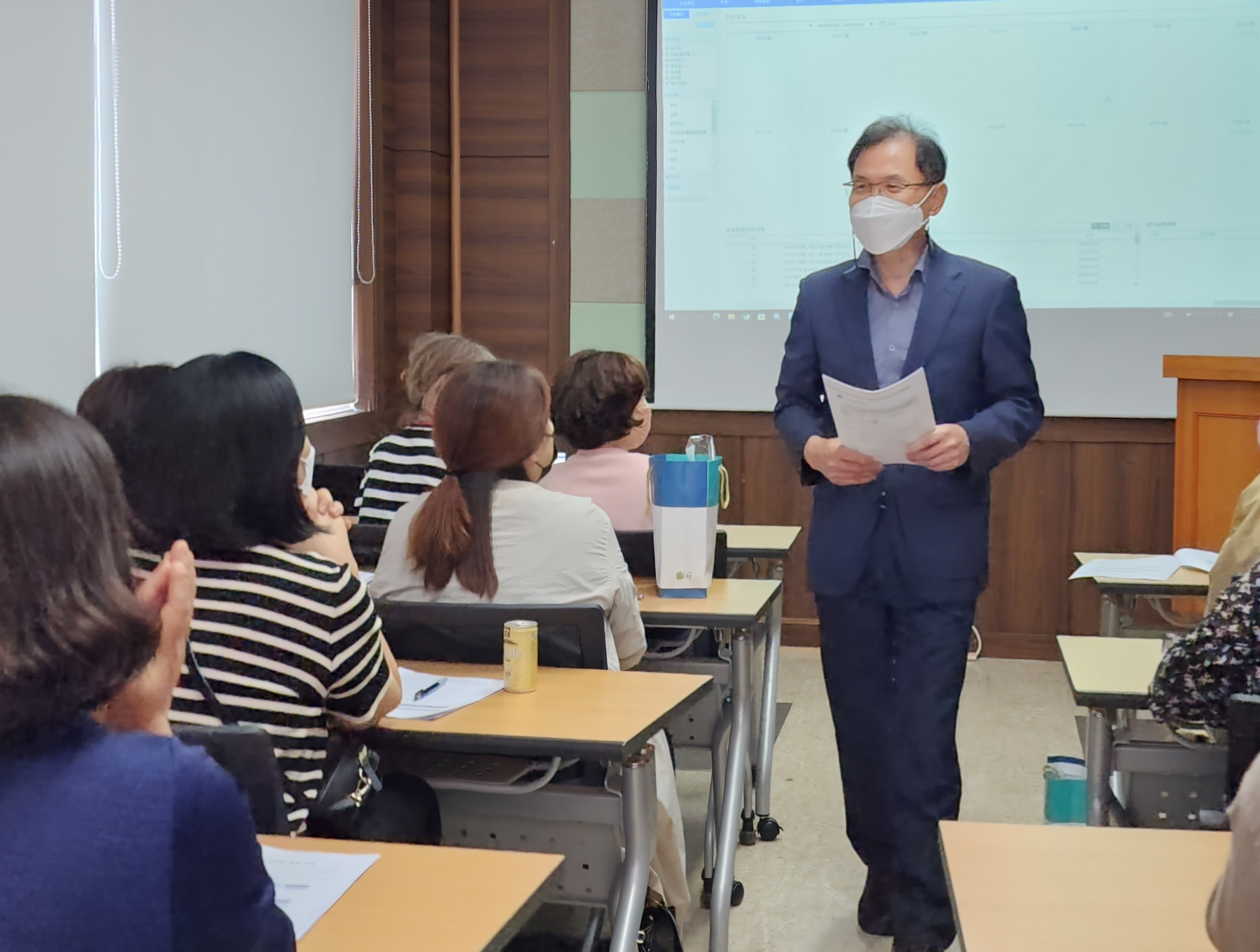 의령교육지원청 돌봄전담사 연수 실시 - 관련이미지2