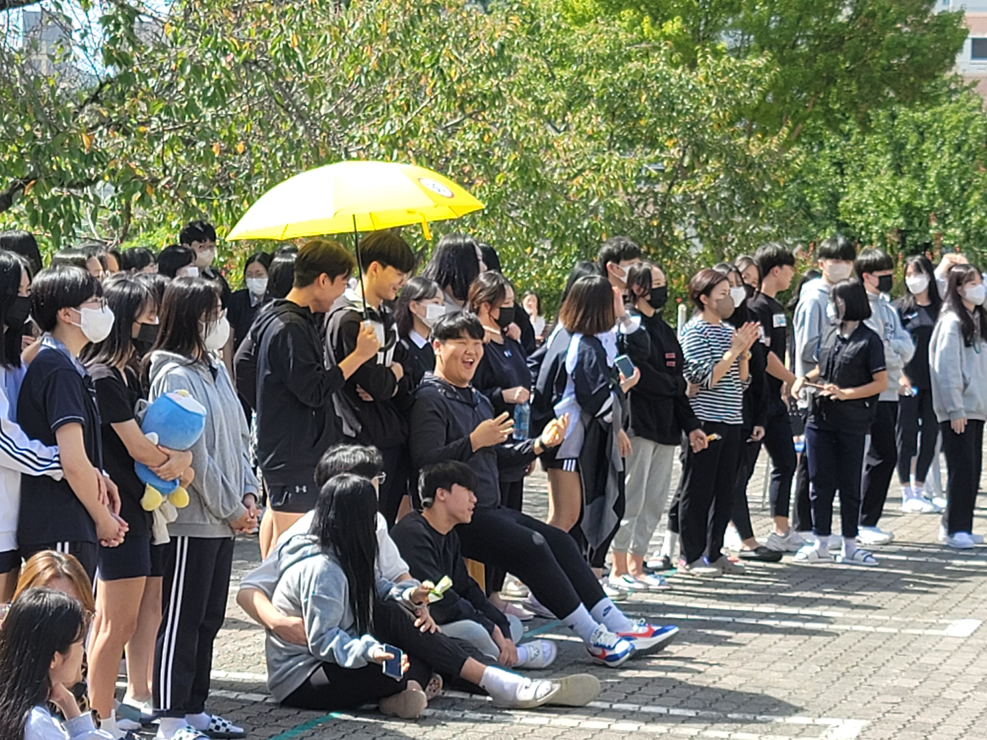 진영제일고, 드높은 가을 하늘과 함께하는  ‘가을 버스킹’ 개최 - 관련이미지1