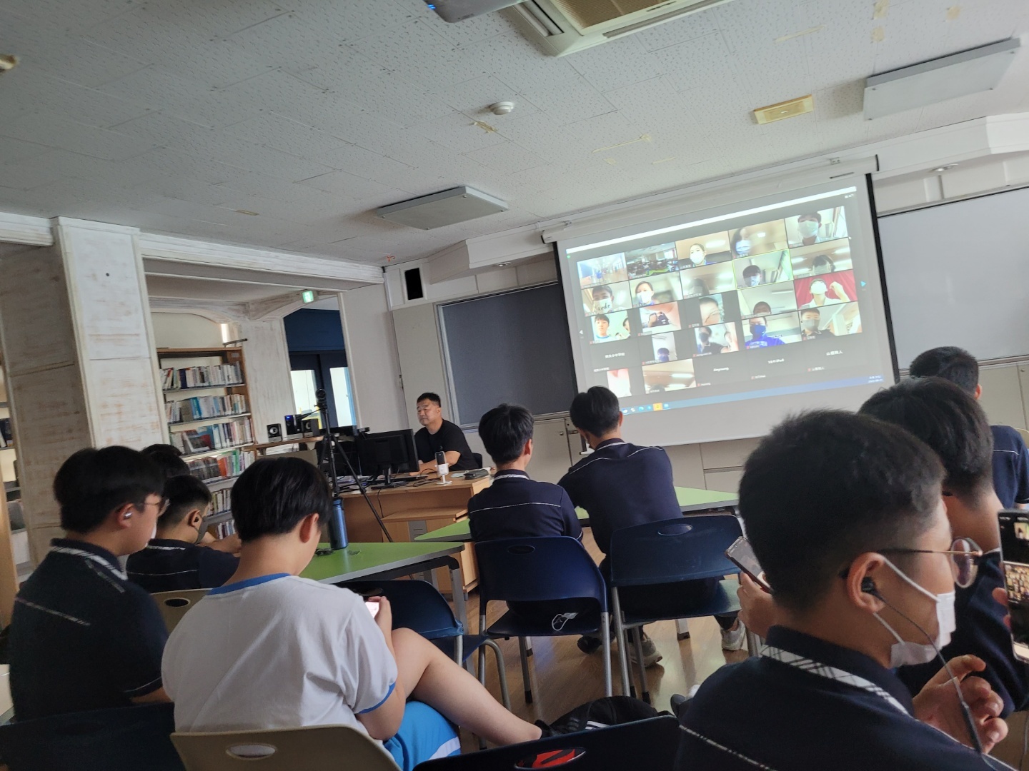 사천중-일본 치부 무라 중학교  1차 국제교육 교류 온라인 만남 - 관련이미지2