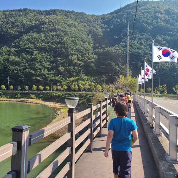 학교통합지원센터 하반기 지역맞춤형프로그램 『두근두근 아라길 탐방 레시피』실시 - 관련이미지1