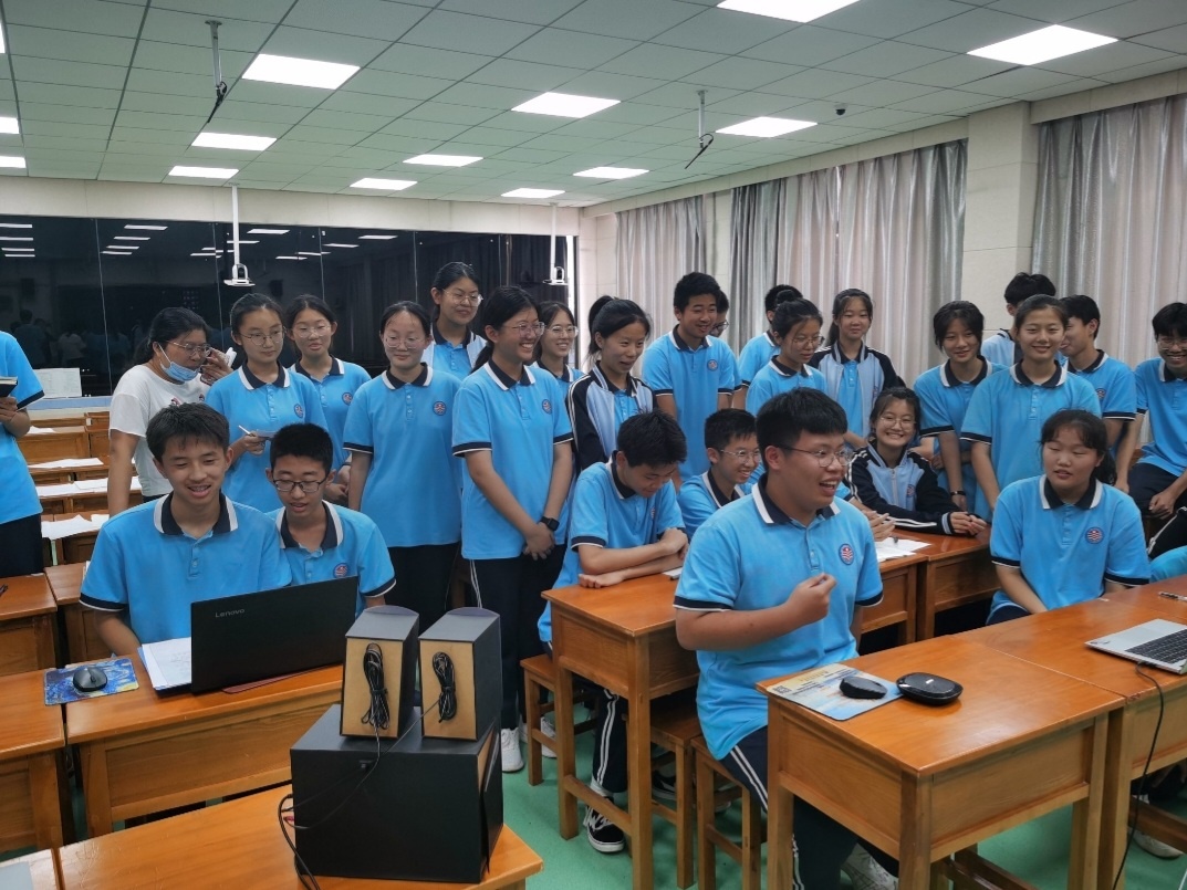 사천중, 중국 르자오 경제 기술 개발구 중학교 (Rizhao Economic &amp; Technological Development Zone Middle School)  1차 국제교육 교류 온라인 만남 - 관련이미지2