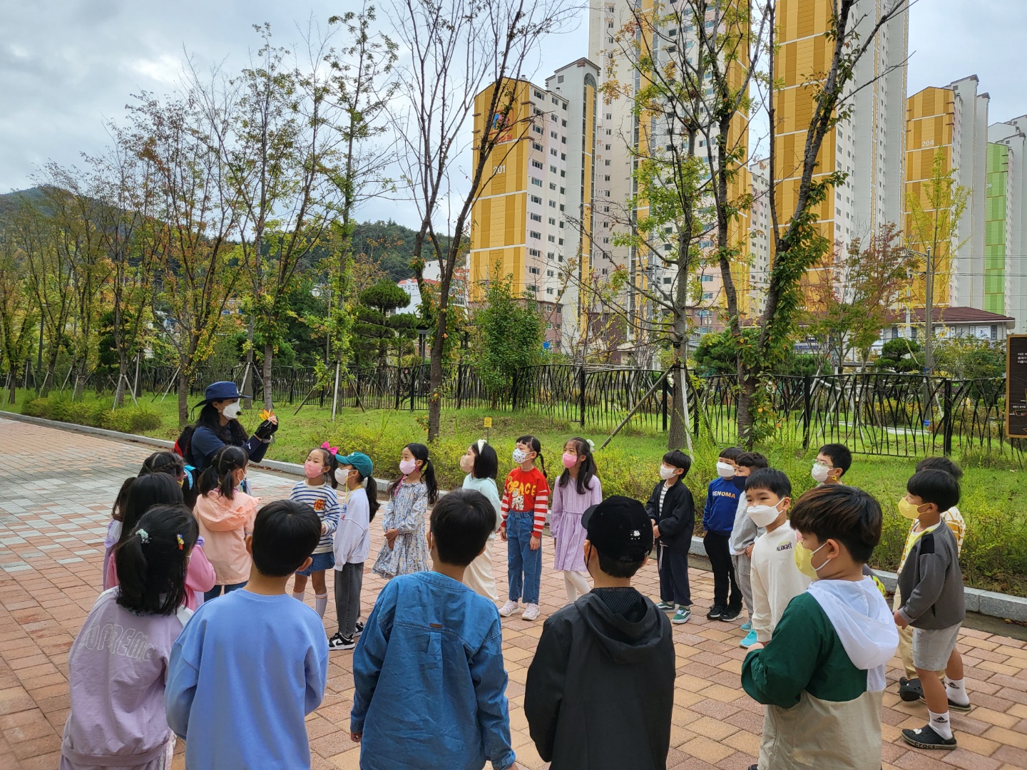 마산고운초, 전문 숲해설가와 함께하는 숲 체험 교육 실시 - 관련이미지1