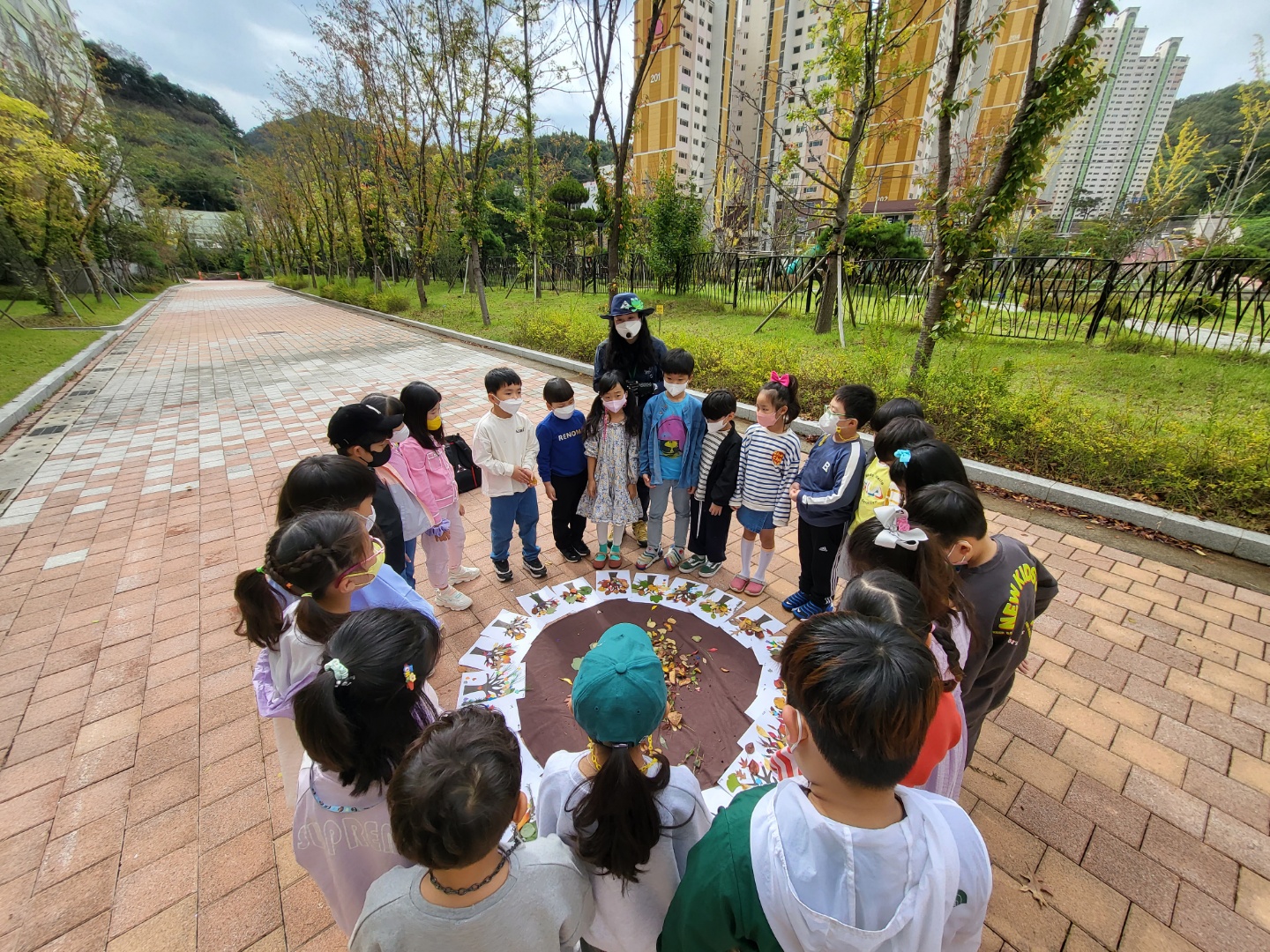 마산고운초, 전문 숲해설가와 함께하는 숲 체험 교육 실시 - 관련이미지3