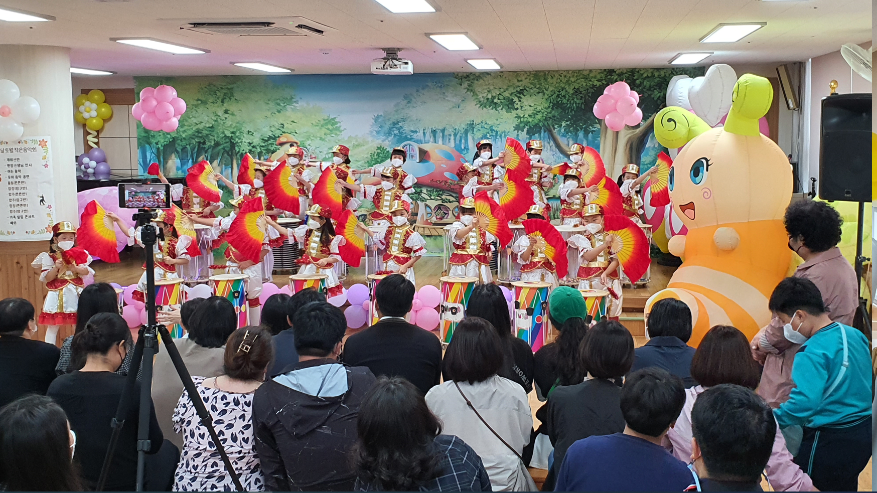 깊어가는 가을날 토월 작은음악회를 열어 - 관련이미지2