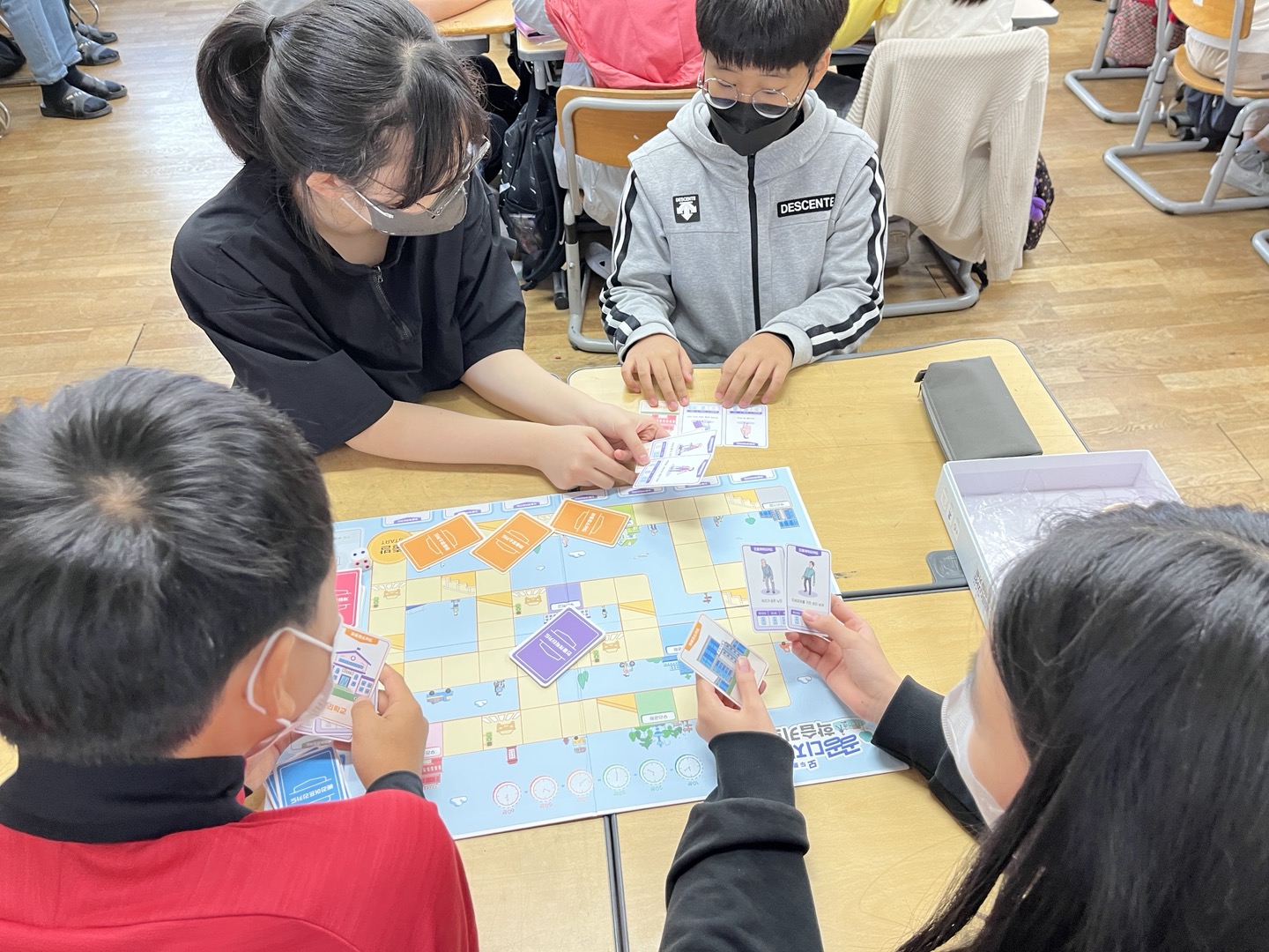 반송초등학교, 학생들과 함께 행복한 공간을 만드는 공공디자인 시범운영학교 수업 공개 - 관련이미지2