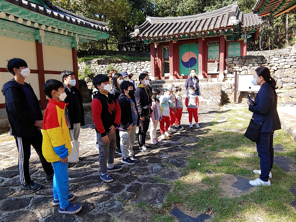 화개초왕성분교, 하동오감길 충의길을 걷고 하늘길을 날다 - 관련이미지1