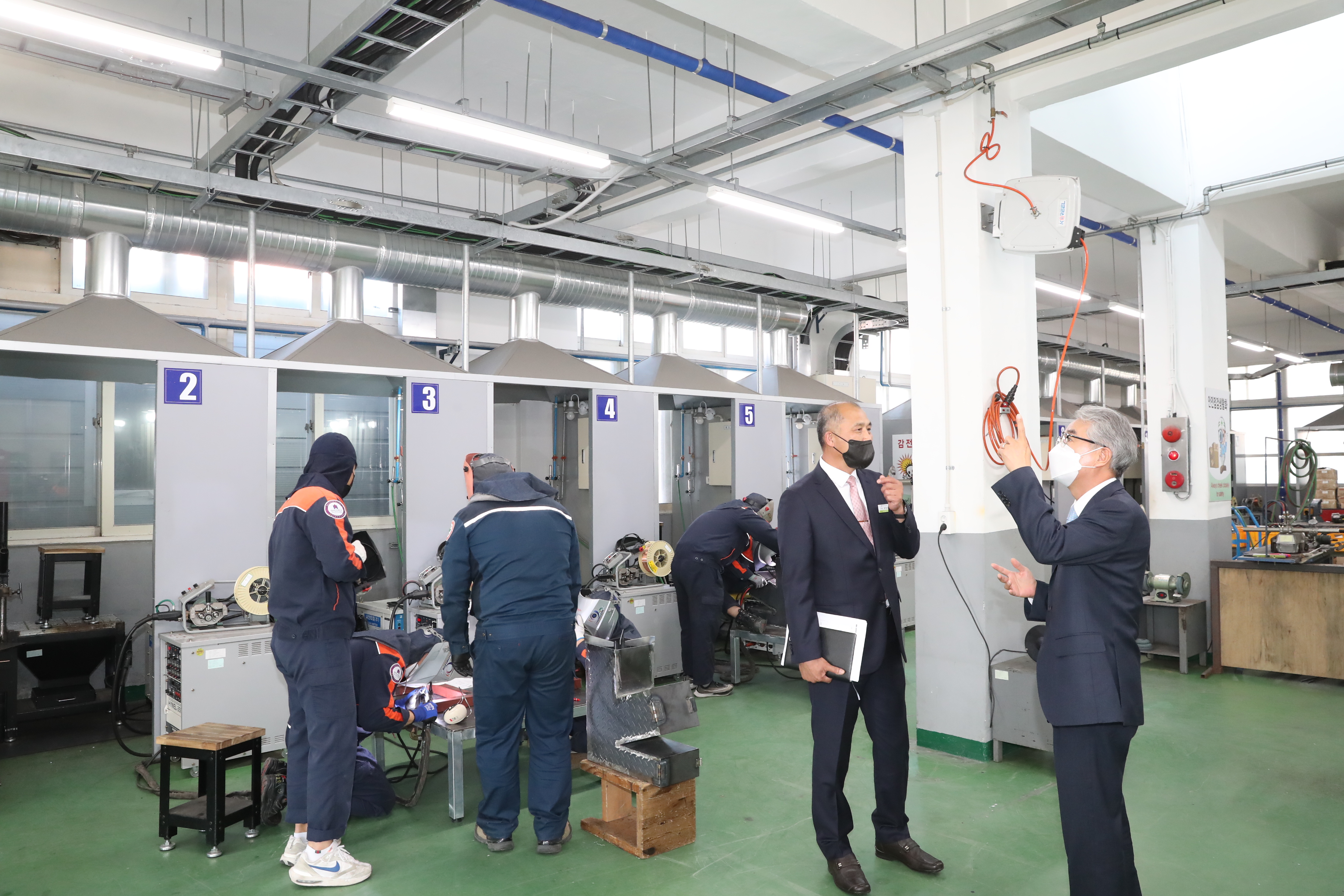 박종훈 교육감, ‘오직 경남교육, 오직 경남학생’ 주제로 현장 소통 시작 - 관련이미지2