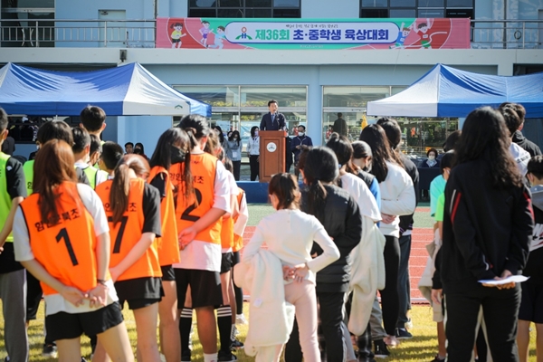 함안교육지원청, 꿈나무의 축제 화합과 우정의 한마당 - 관련이미지1