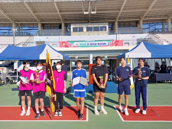 함안교육지원청, 꿈나무의 축제 화합과 우정의 한마당 - 관련이미지2