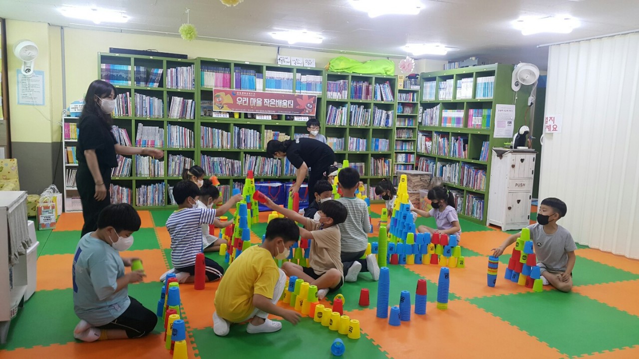 창원교육지원청, 마을의 행복한 배움터으로 거듭난 작은도서관 - 관련이미지2
