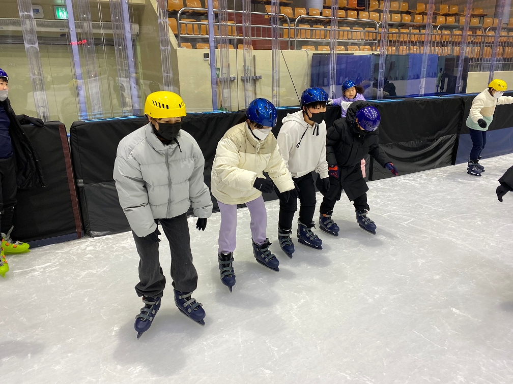 수동초, 3년 만에 얼음 위에서 우정 만들기 씽씽! - 관련이미지2