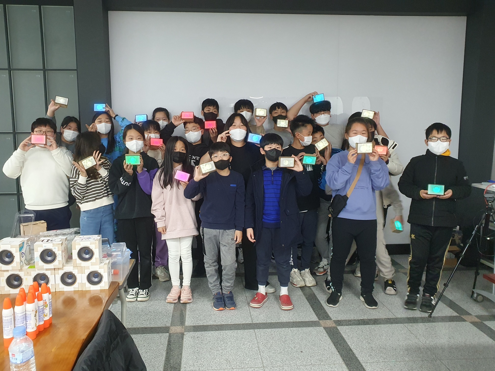 금곡초, 청소년비즈쿨 연계 메이커스페이스 체험활동 실시 - 관련이미지2