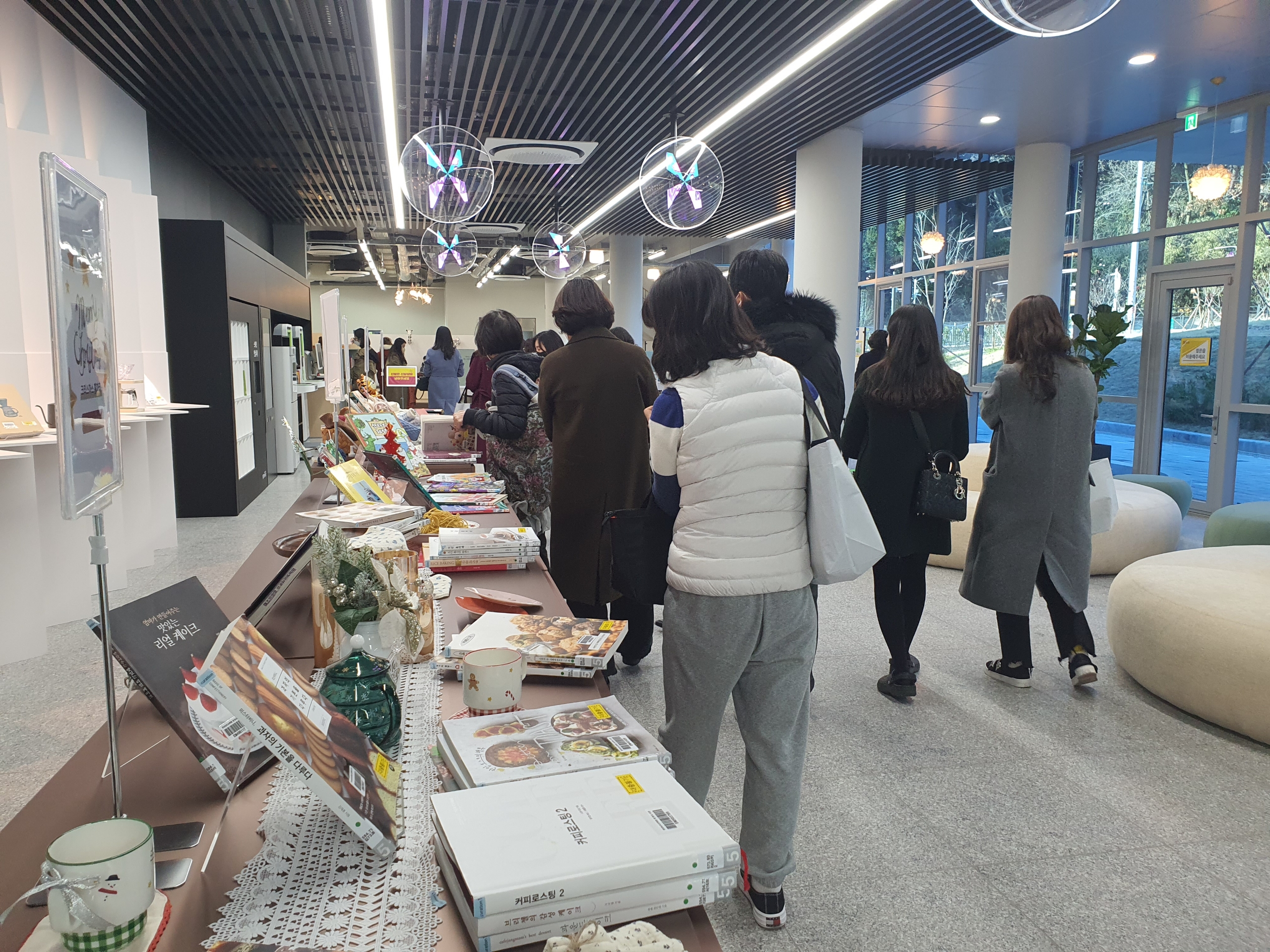 독서클럽 활동으로 꾸준히 책 읽는 방법 터득했어요(창의인재과 문미선 ☎210-5150 또는 안혜진 ☎210-5151) - 관련이미지4