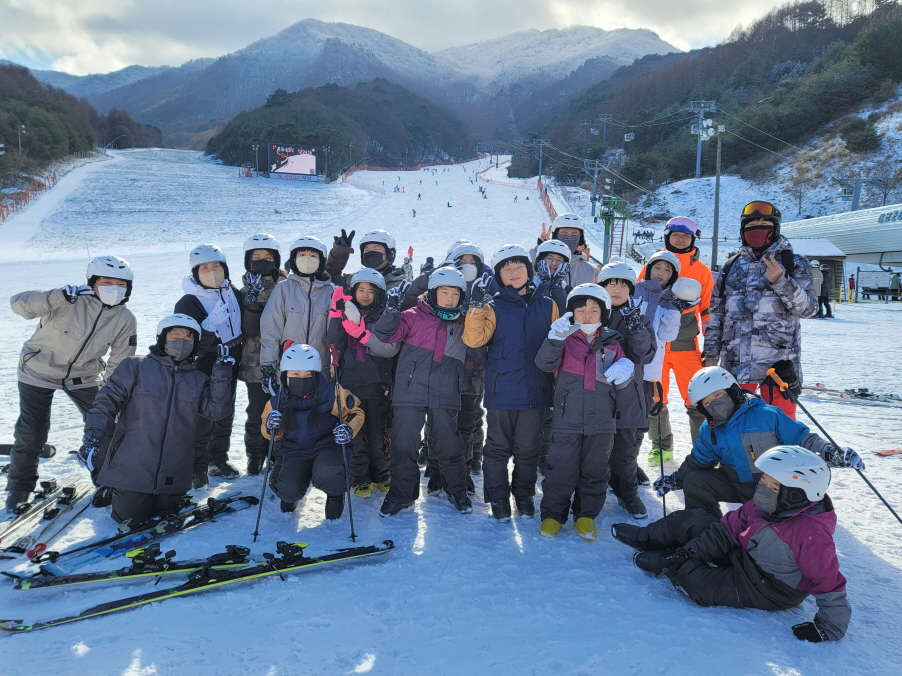 하동 악양초, 꿈과 희망을 키우는 스키캠프 실시 - 관련이미지1