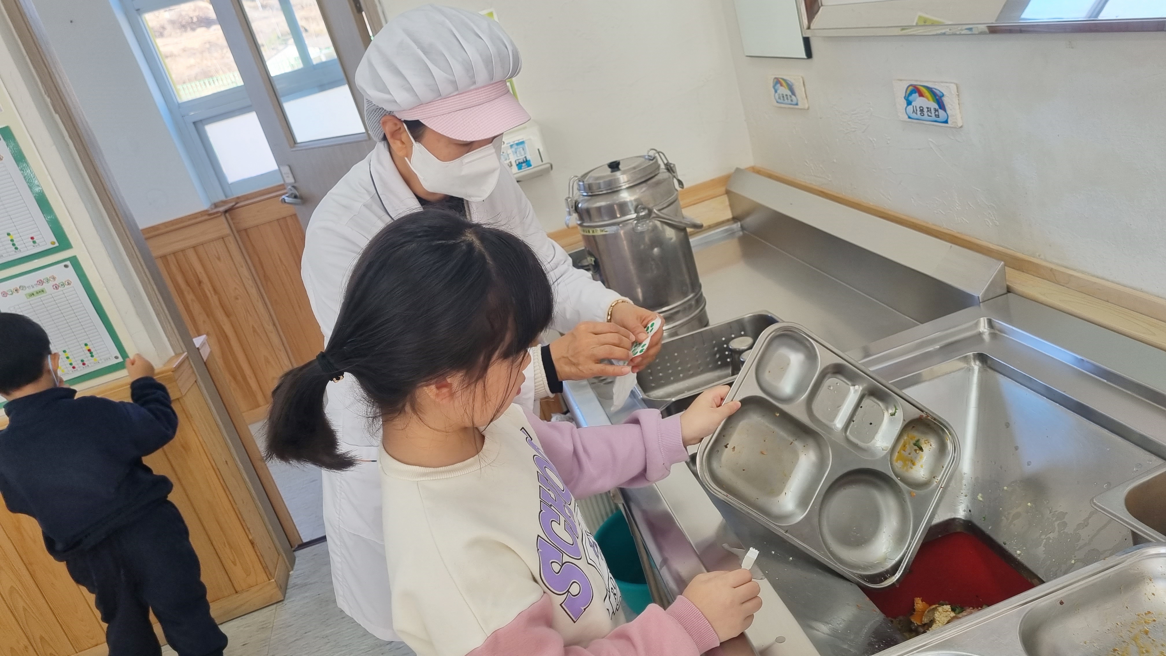 장천초, 빈그릇 만들면 지구가 웃어요. - 관련이미지1